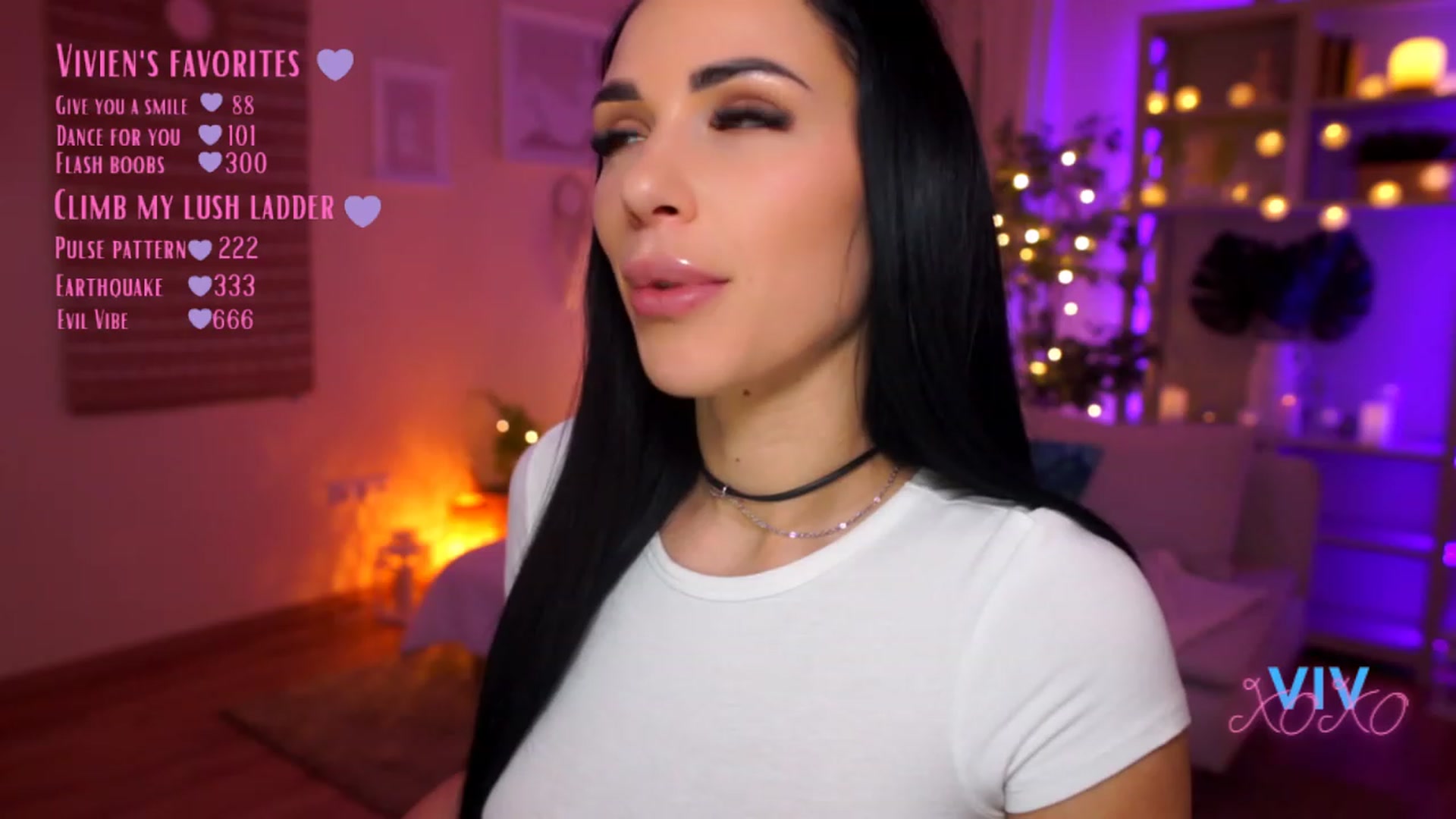 Gallery image thumbnail from kerelai's myfreecams stream on, 03/18/2023, 19:08 image 18 of 20