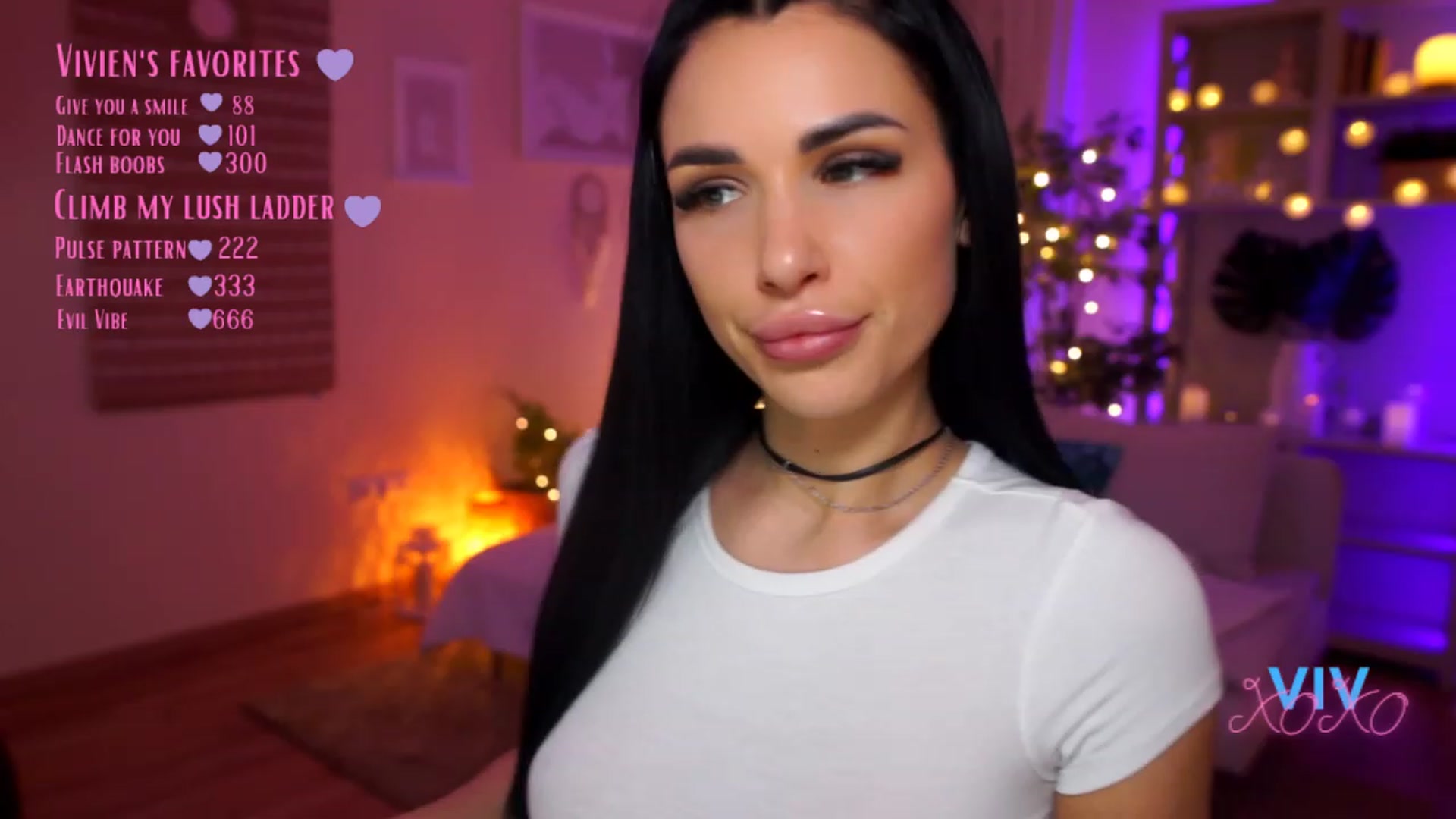 Gallery image thumbnail from kerelai's myfreecams stream on, 03/18/2023, 19:39 image 9 of 20