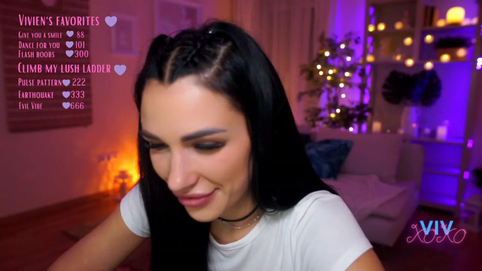 Gallery image thumbnail from kerelai's myfreecams stream on, 03/18/2023, 20:09 image 9 of 20