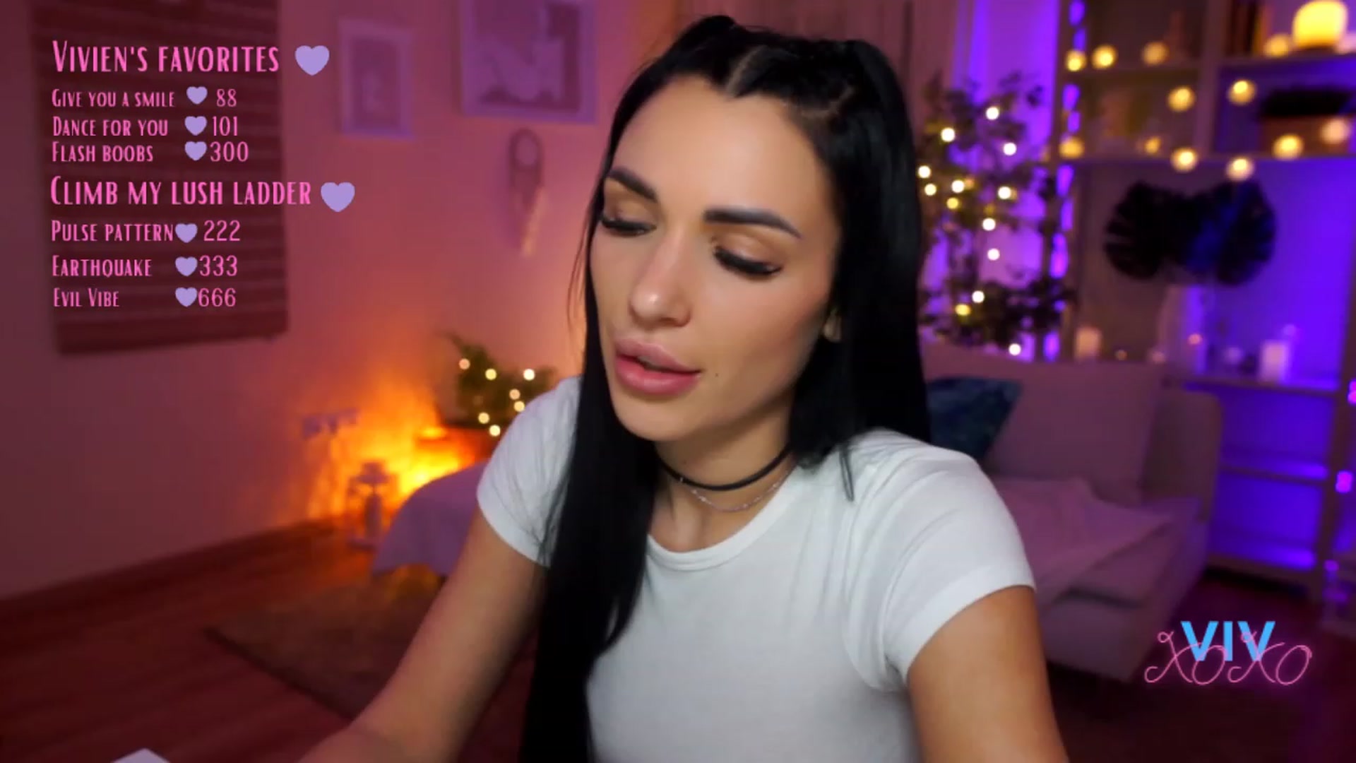 Gallery image thumbnail from kerelai's myfreecams stream on, 03/18/2023, 20:09 image 18 of 20