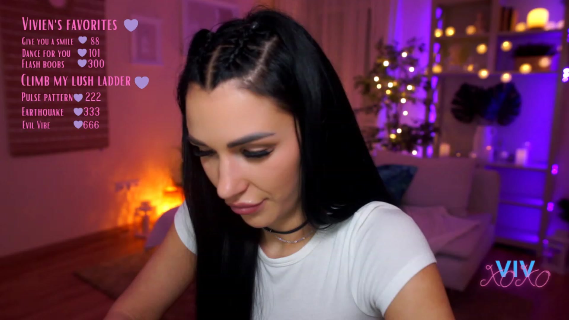 Gallery image thumbnail from kerelai's myfreecams stream on, 03/18/2023, 20:09 image 10 of 20