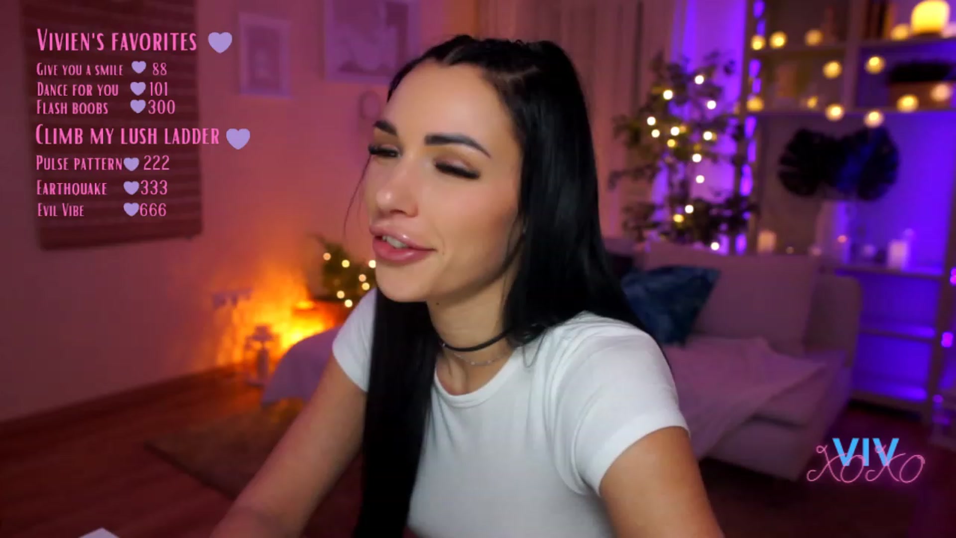 Gallery image thumbnail from kerelai's myfreecams stream on, 03/18/2023, 20:09 image 19 of 20