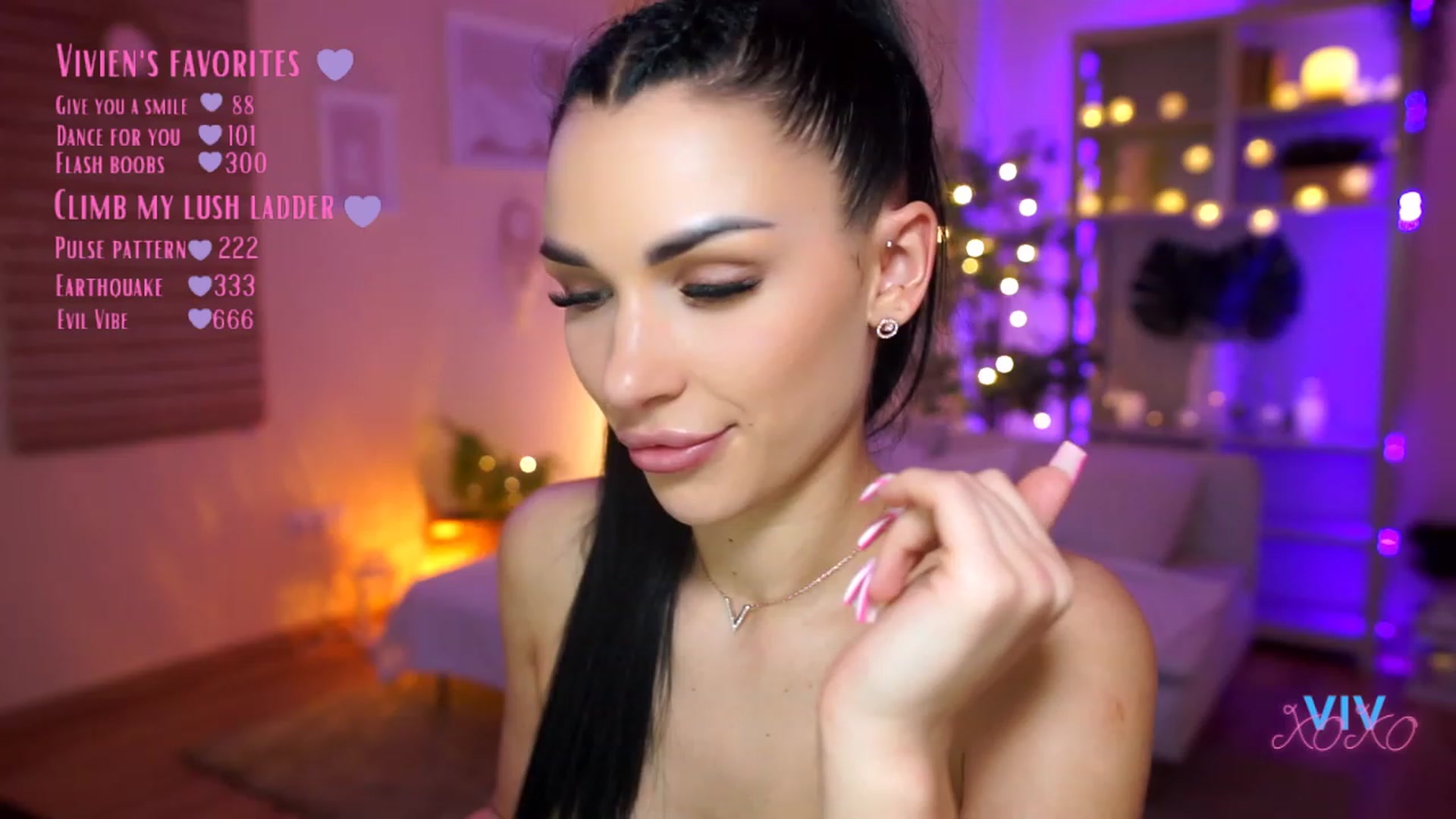 Gallery image thumbnail from kerelai's myfreecams stream on, 03/21/2023, 16:09 image 16 of 20
