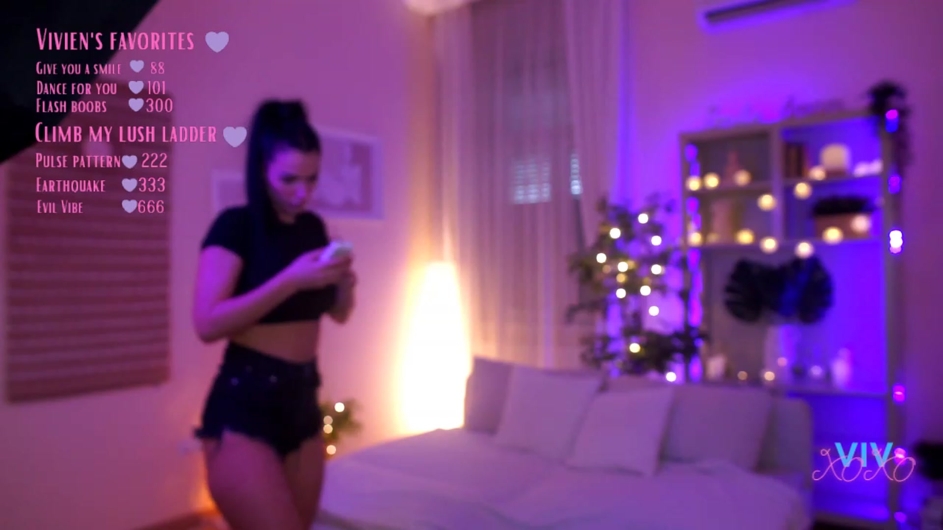 Gallery image thumbnail from kerelai's myfreecams stream on, 03/22/2023, 11:16 image 7 of 20