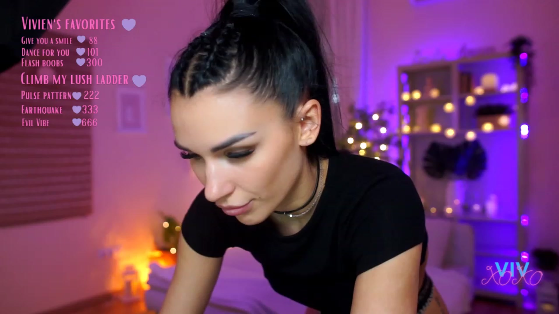Gallery image thumbnail from kerelai's myfreecams stream on, 03/22/2023, 11:16 image 11 of 20