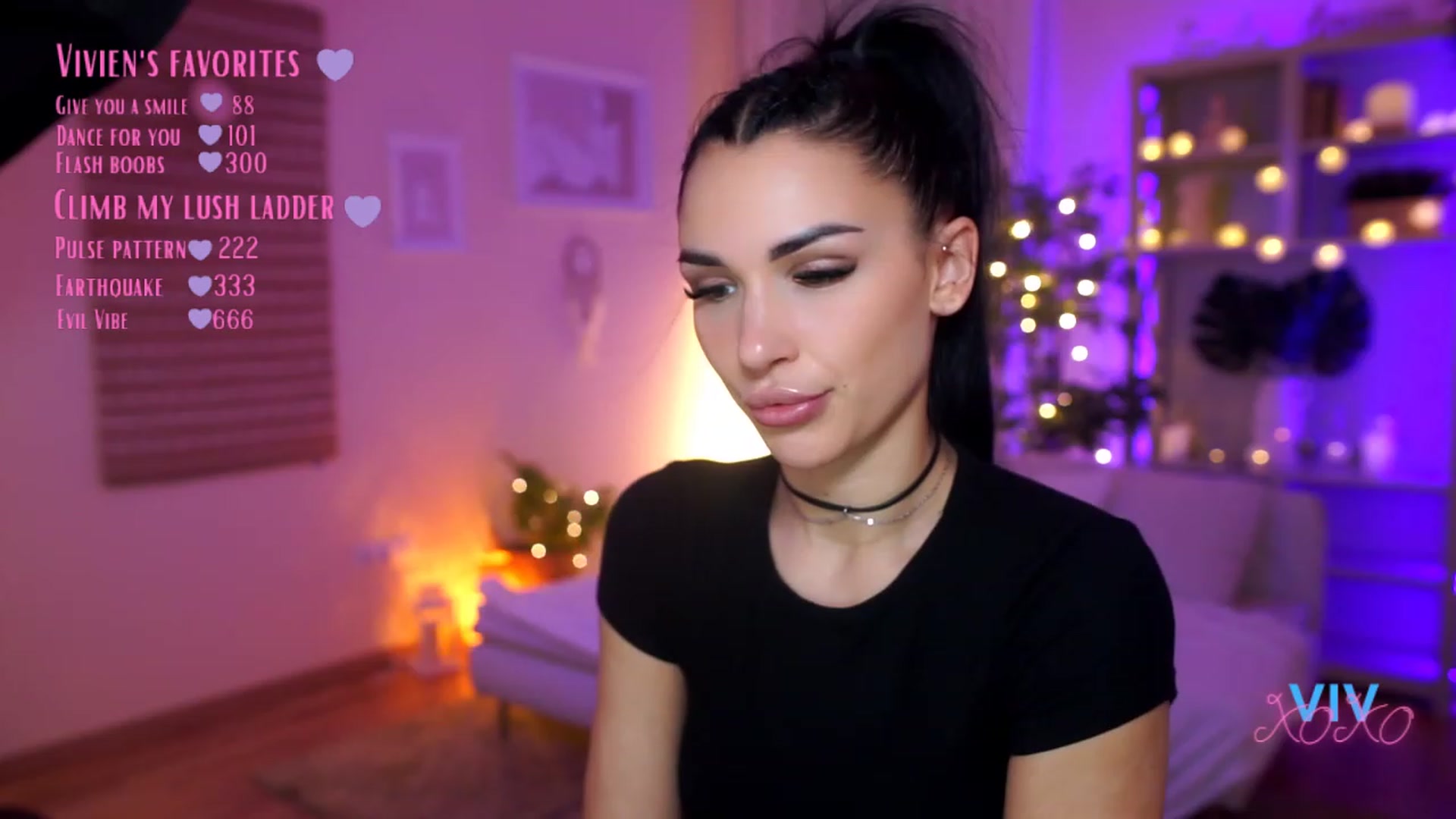 Gallery image thumbnail from kerelai's myfreecams stream on, 03/22/2023, 11:16 image 16 of 20