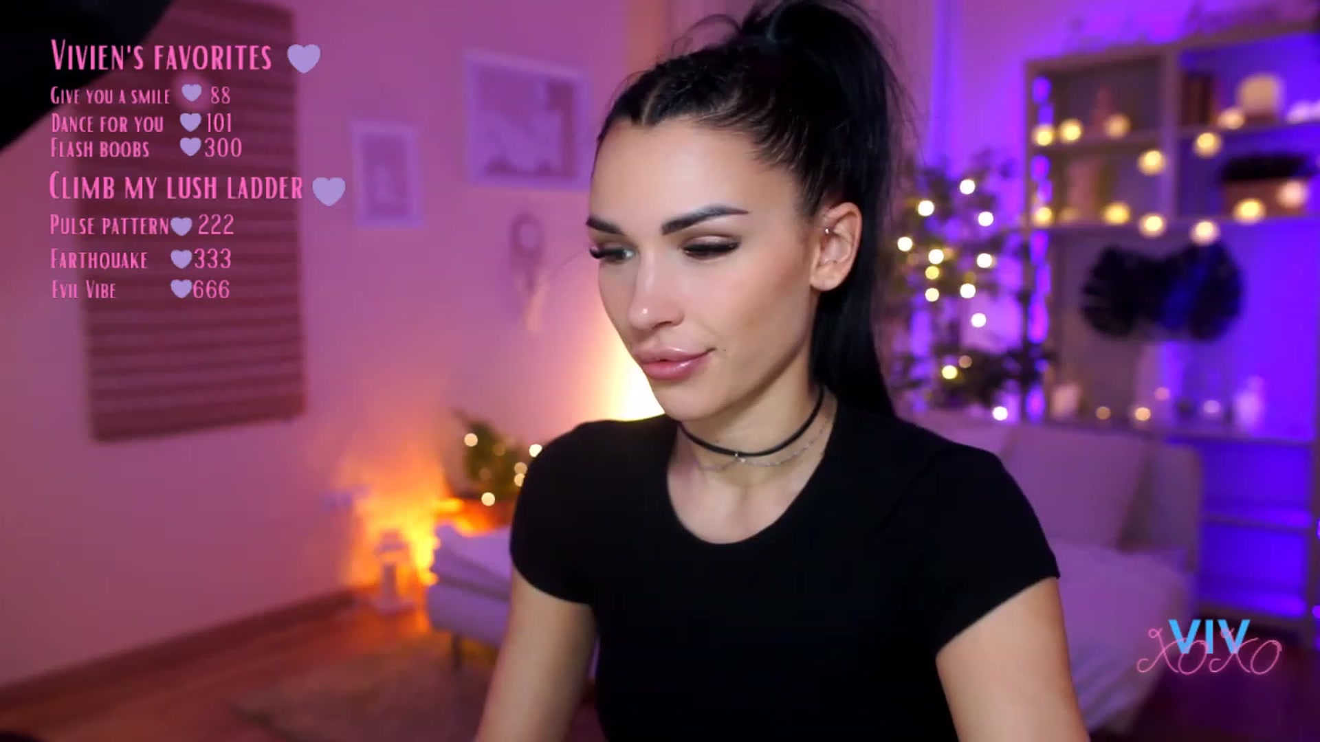 Gallery image thumbnail from kerelai's myfreecams stream on, 03/22/2023, 11:16 image 15 of 20