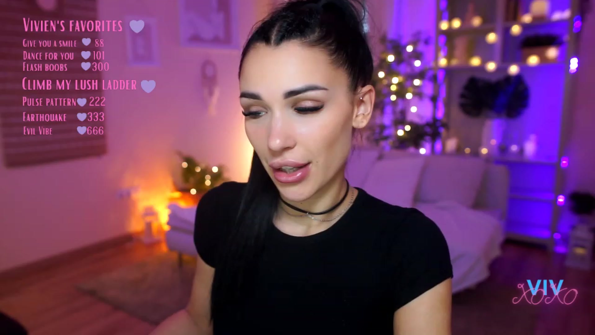 Gallery image thumbnail from kerelai's myfreecams stream on, 03/22/2023, 11:16 image 2 of 20