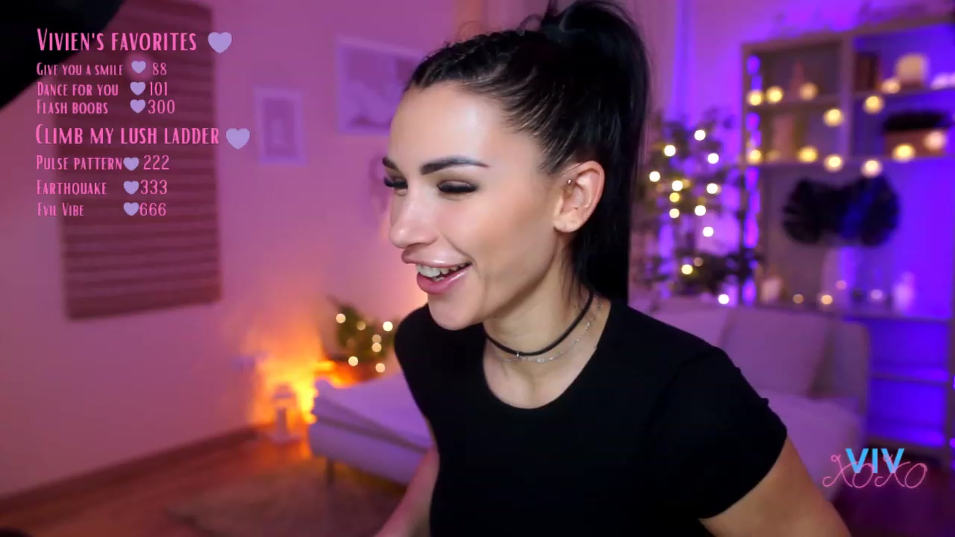 Gallery image thumbnail from kerelai's myfreecams stream on, 03/22/2023, 11:16 image 17 of 20
