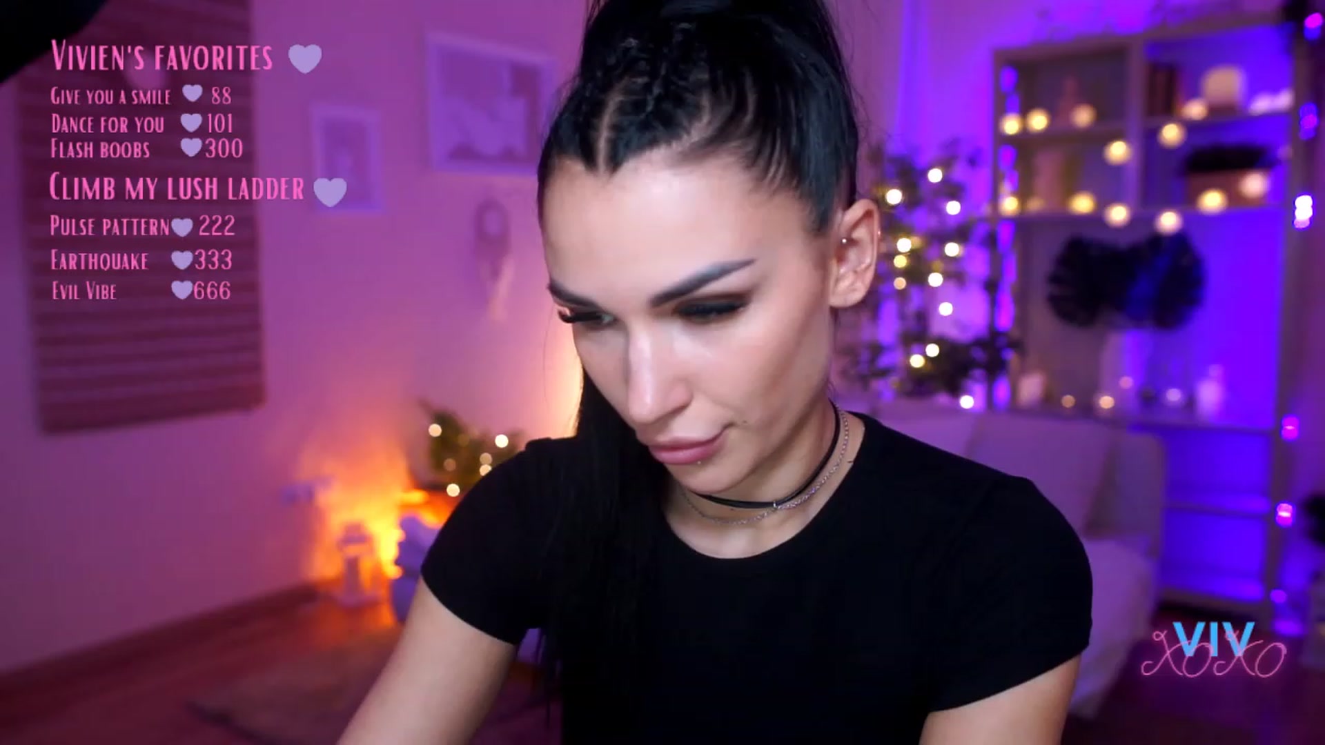 Gallery image thumbnail from kerelai's myfreecams stream on, 03/22/2023, 12:09 image 5 of 20