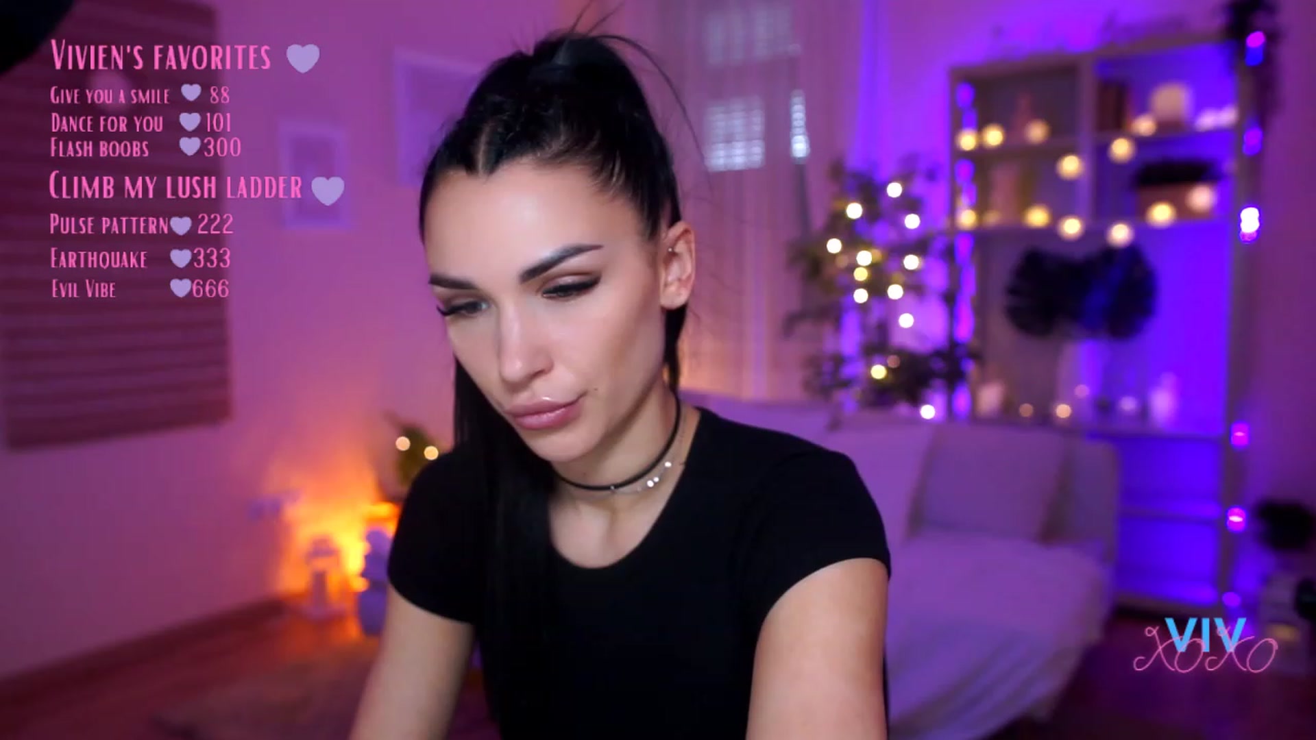 Gallery image thumbnail from kerelai's myfreecams stream on, 03/22/2023, 12:09 image 17 of 20