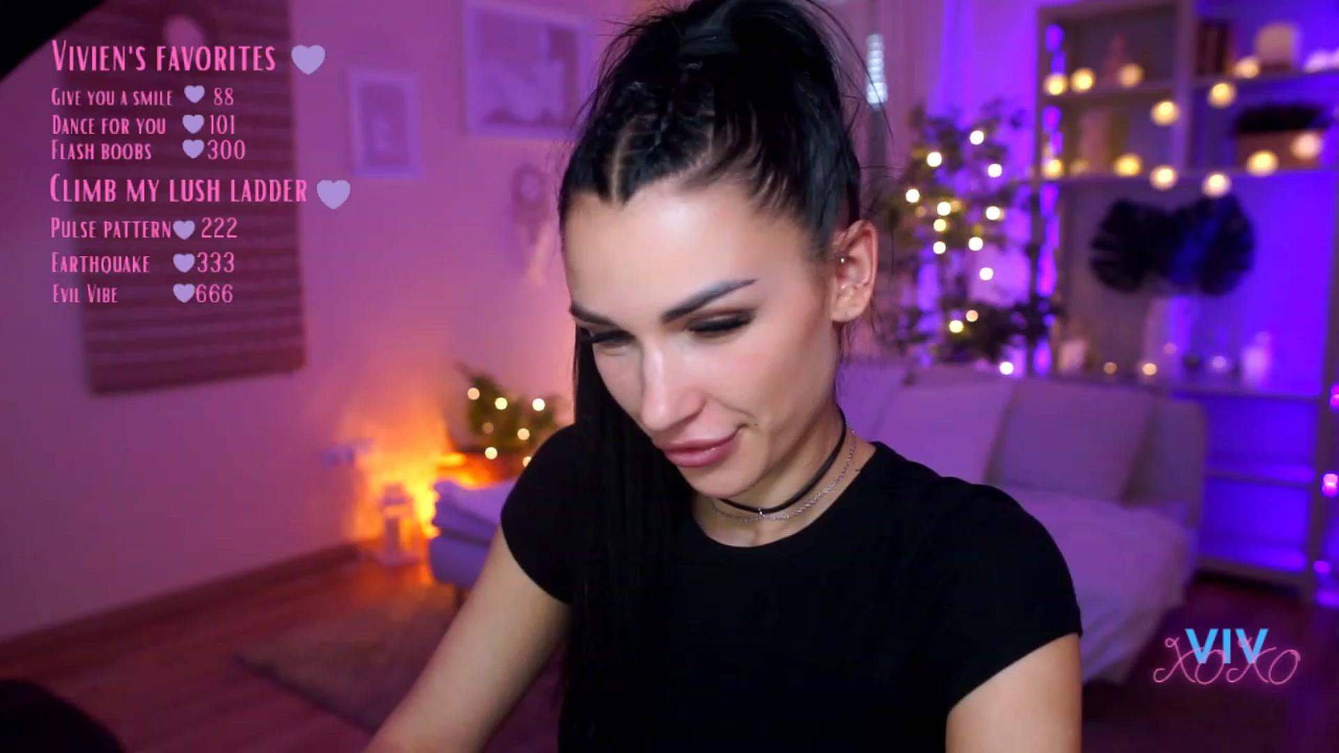 Gallery image thumbnail from kerelai's myfreecams stream on, 03/22/2023, 14:18 image 9 of 20
