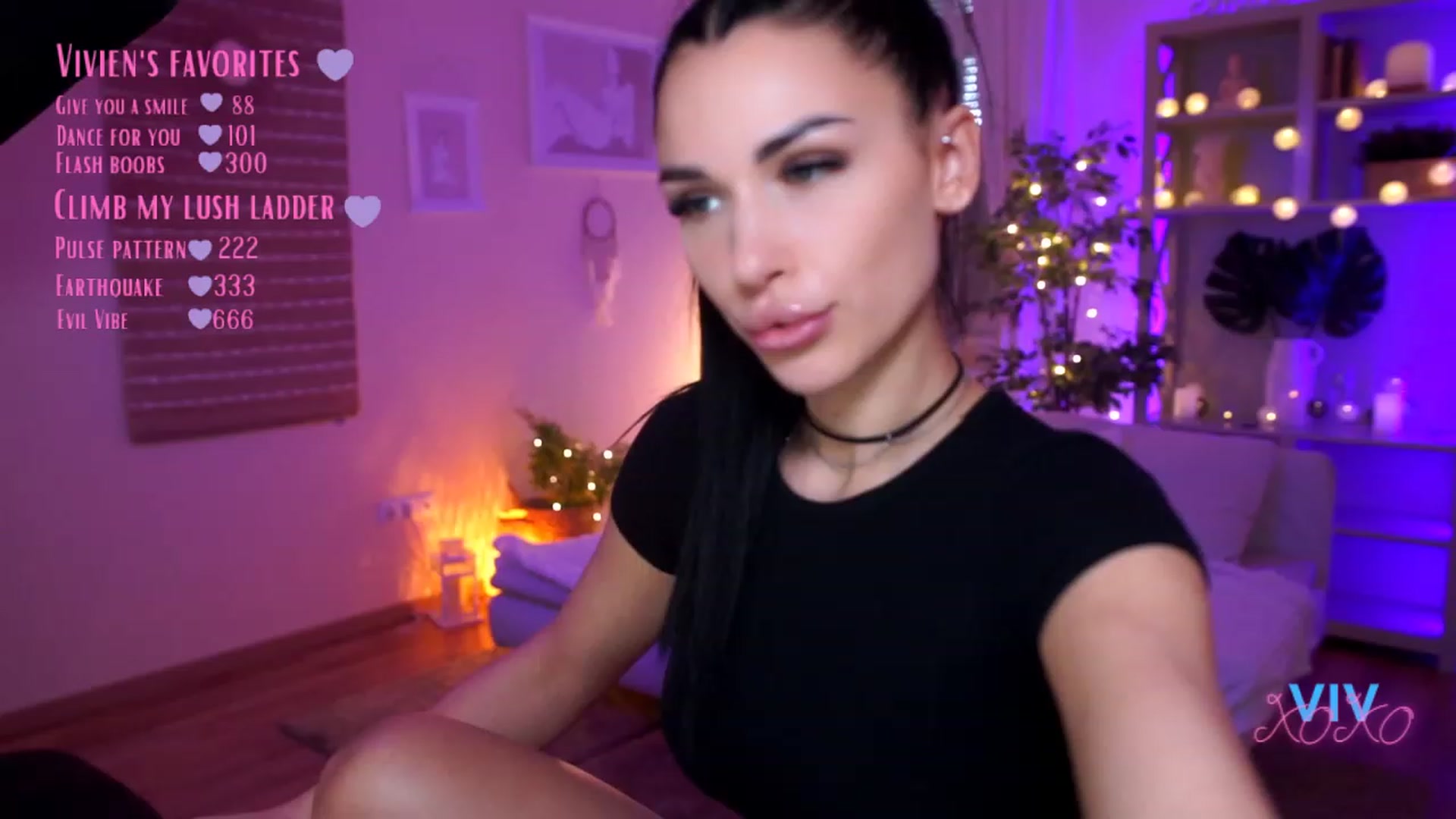 Gallery image thumbnail from kerelai's myfreecams stream on, 03/22/2023, 14:18 image 1 of 20