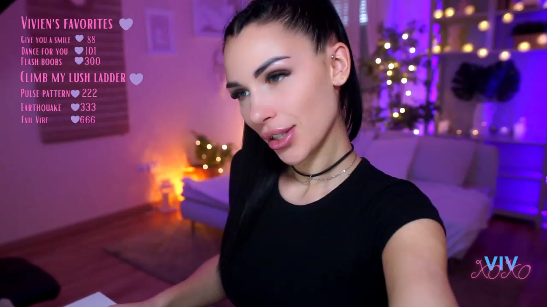 Gallery image thumbnail from kerelai's myfreecams stream on, 03/22/2023, 14:18 image 12 of 20