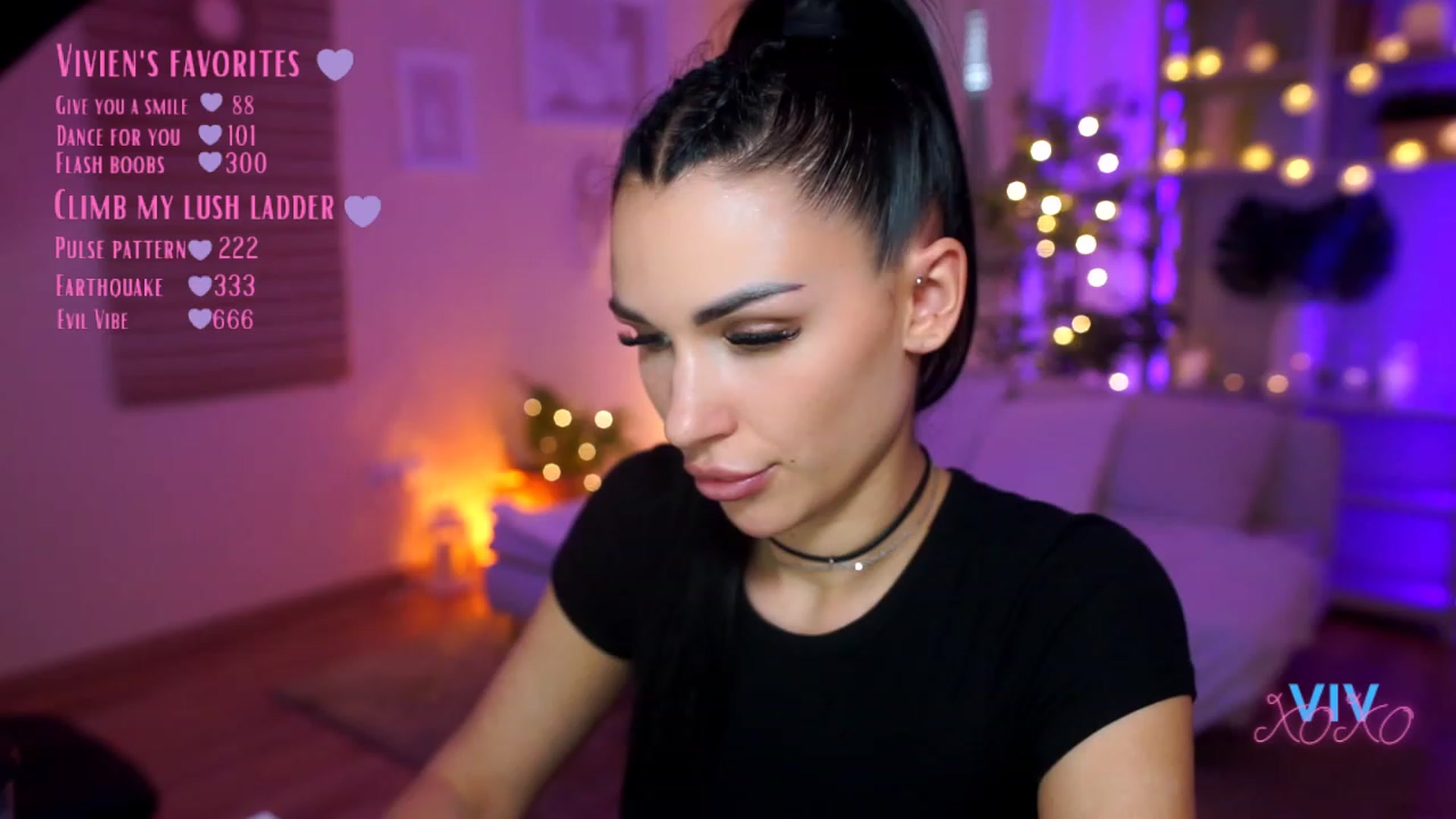 Gallery image thumbnail from kerelai's myfreecams stream on, 03/22/2023, 14:18 image 13 of 20