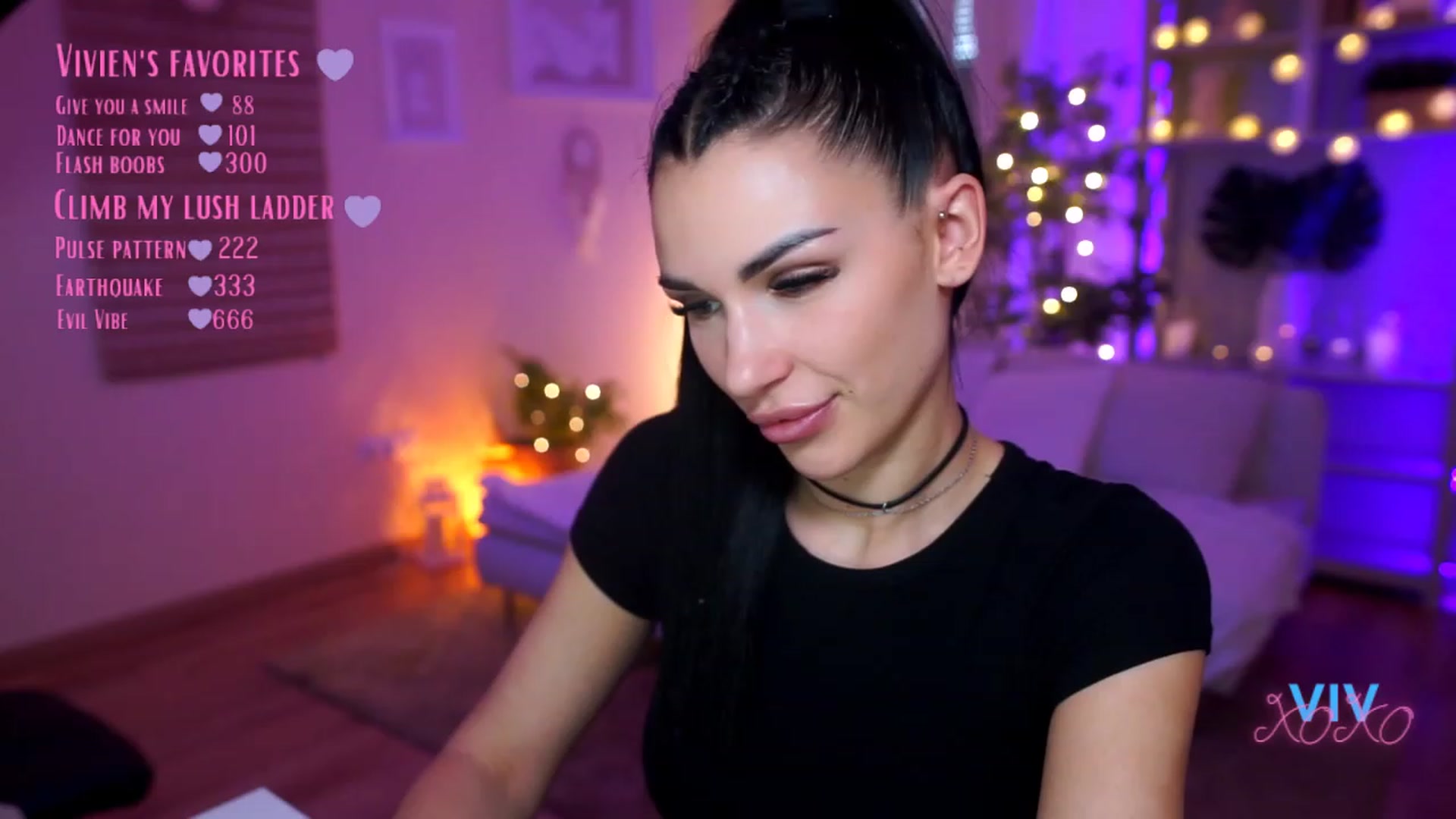 Gallery image thumbnail from kerelai's myfreecams stream on, 03/22/2023, 14:18 image 15 of 20