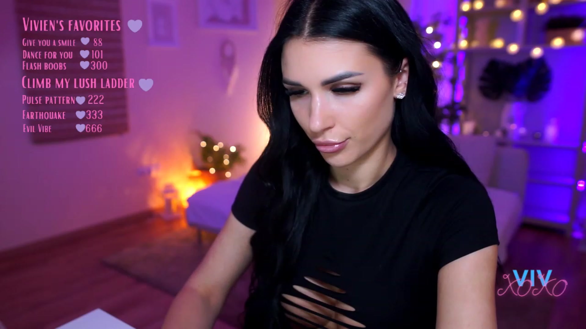 Gallery image thumbnail from kerelai's myfreecams stream on, 03/23/2023, 17:44 image 18 of 20