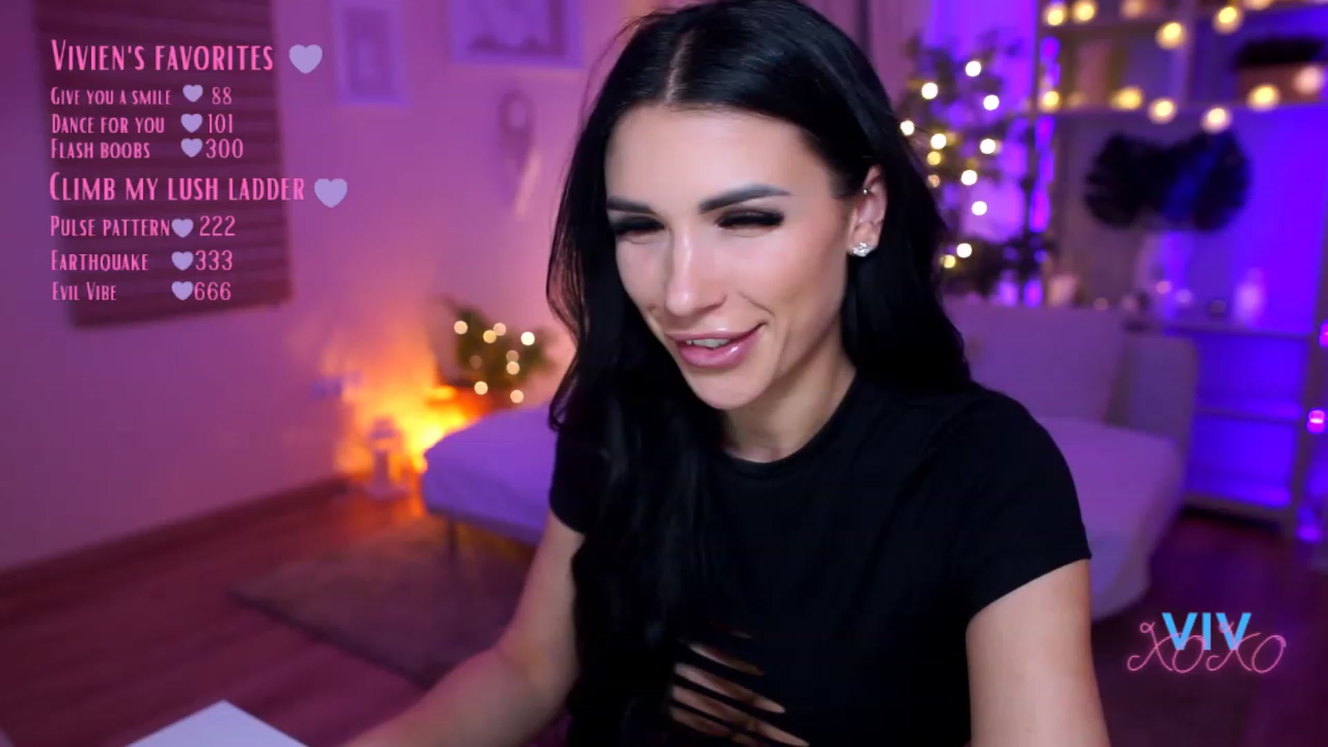 Gallery image thumbnail from kerelai's myfreecams stream on, 03/23/2023, 17:44 image 14 of 20