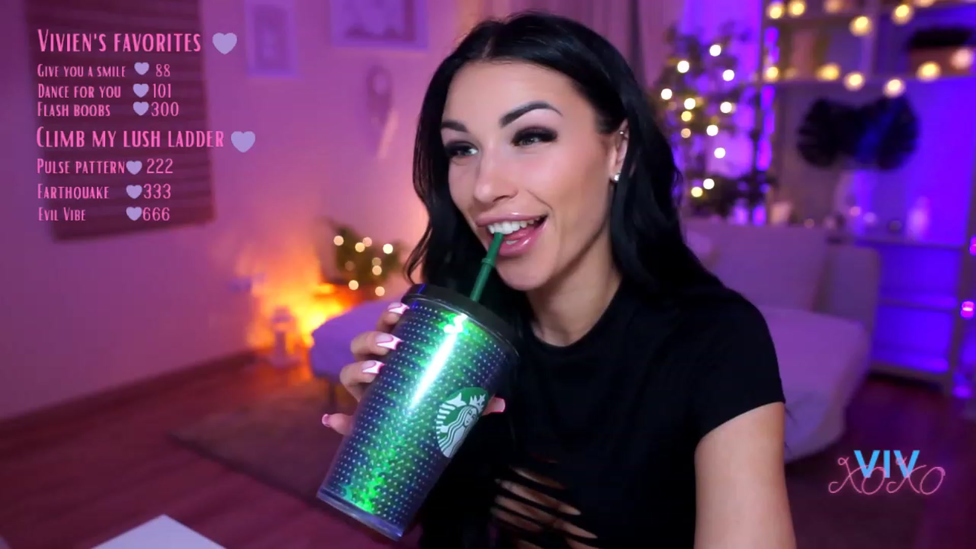 Gallery image thumbnail from kerelai's myfreecams stream on, 03/23/2023, 17:44 image 17 of 20