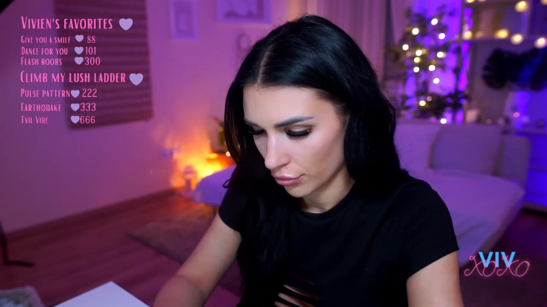 Gallery image thumbnail from kerelai's myfreecams stream on, 03/23/2023, 21:26 image 11 of 20