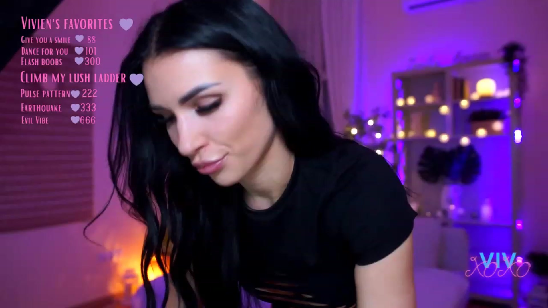 Gallery image thumbnail from kerelai's myfreecams stream on, 03/23/2023, 21:26 image 13 of 20