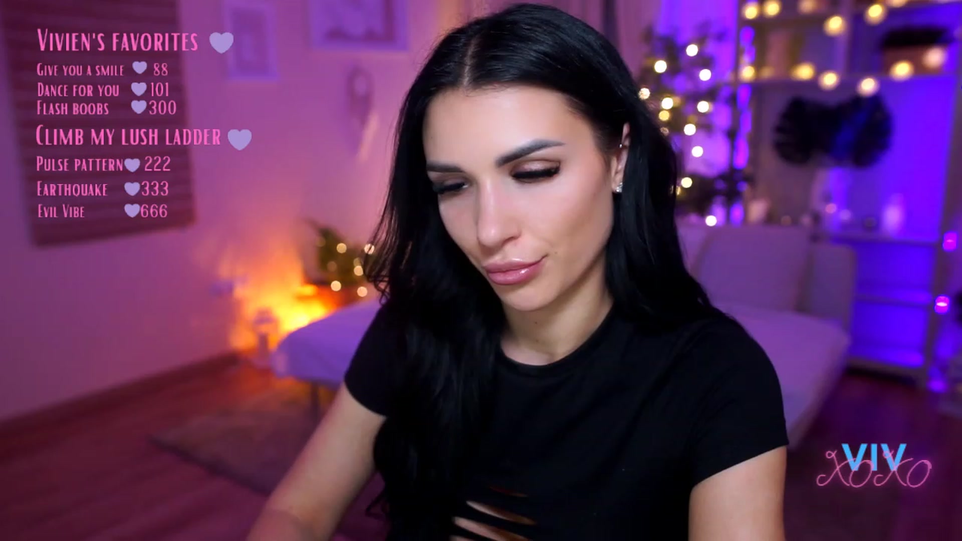 Gallery image thumbnail from kerelai's myfreecams stream on, 03/23/2023, 21:26 image 17 of 20