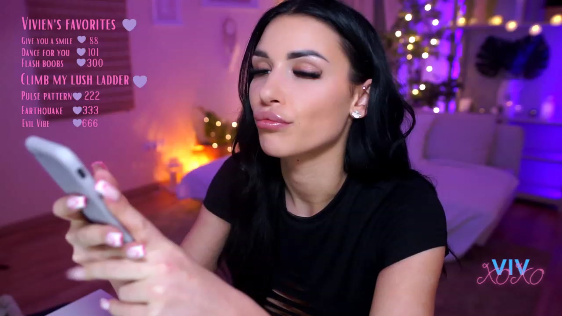 Gallery image thumbnail from kerelai's myfreecams stream on, 03/23/2023, 21:26 image 1 of 20