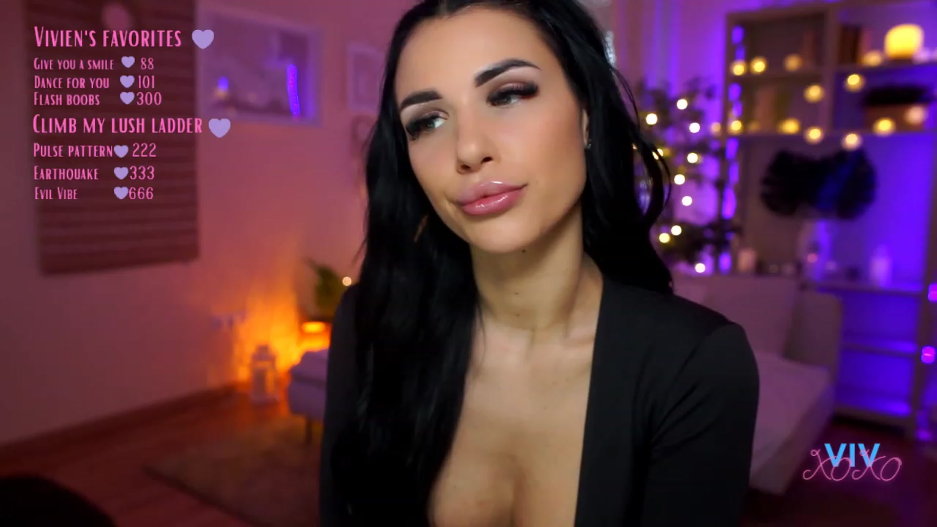 Gallery image thumbnail from kerelai's myfreecams stream on, 03/25/2023, 12:49 image 15 of 20