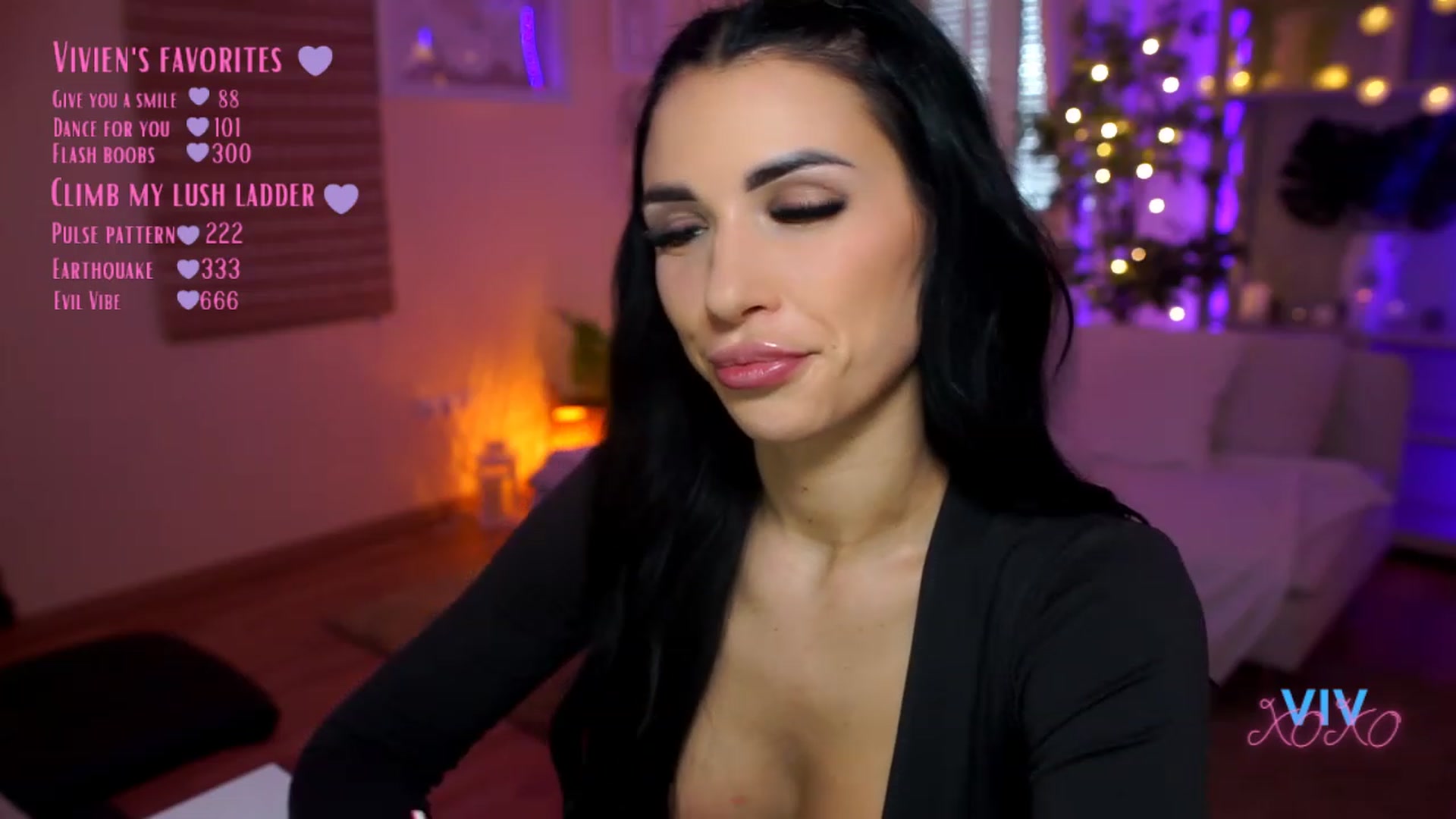 Gallery image thumbnail from kerelai's myfreecams stream on, 03/25/2023, 14:41 image 20 of 20