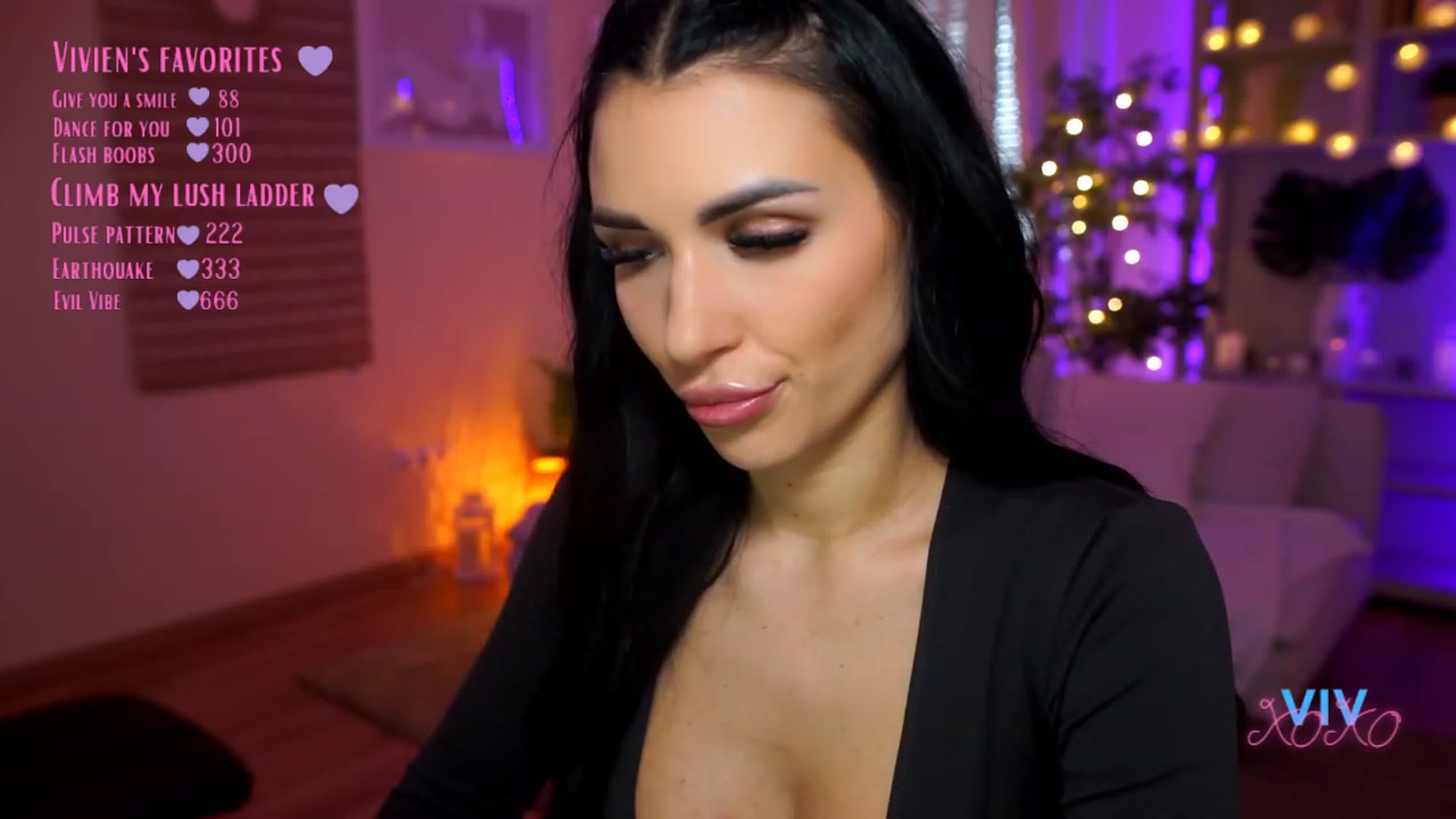Gallery image thumbnail from kerelai's myfreecams stream on, 03/25/2023, 14:41 image 13 of 20