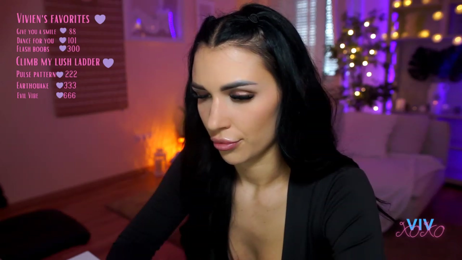 Gallery image thumbnail from kerelai's myfreecams stream on, 03/25/2023, 14:41 image 17 of 20