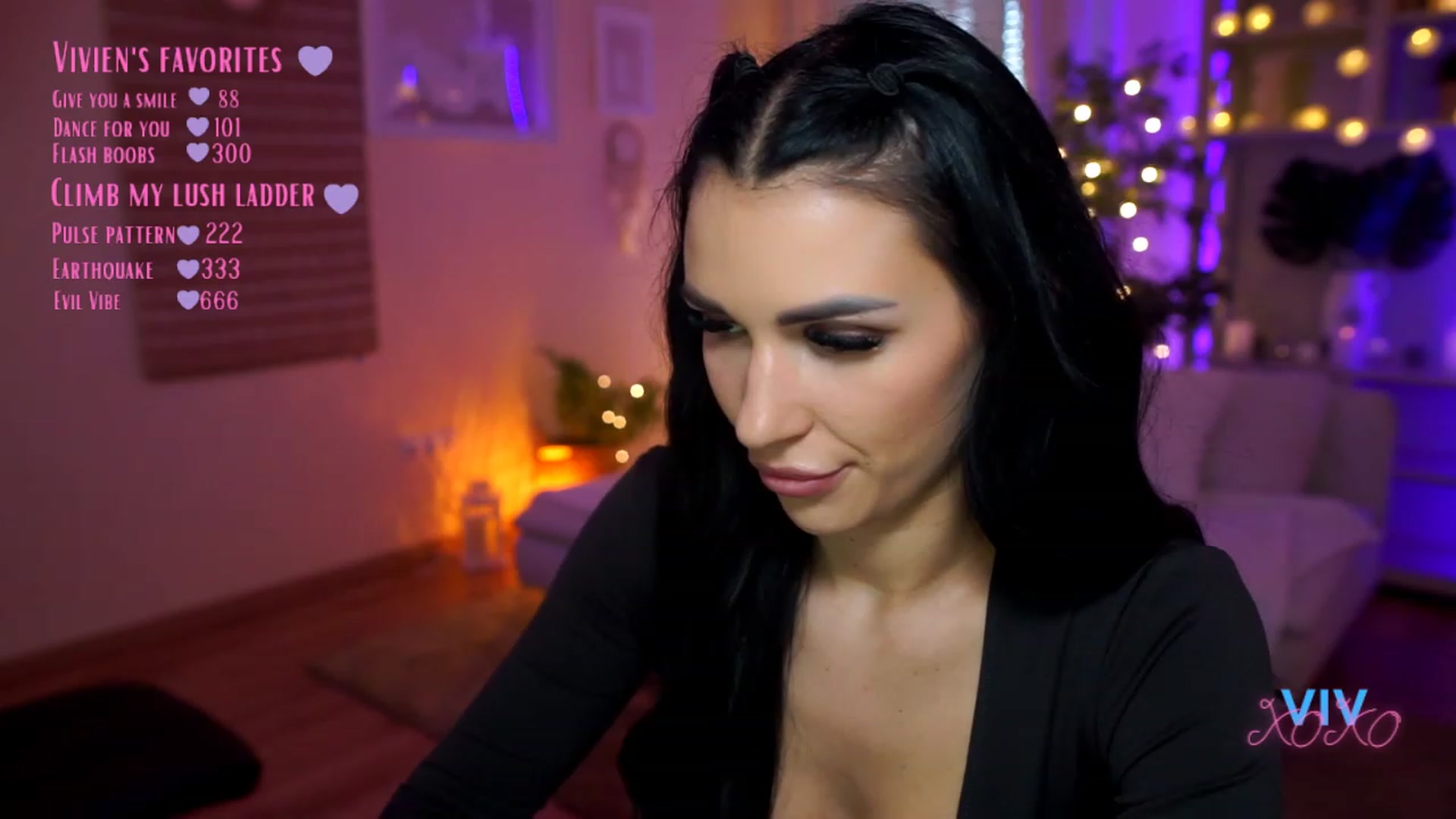 Gallery image thumbnail from kerelai's myfreecams stream on, 03/25/2023, 14:41 image 2 of 20