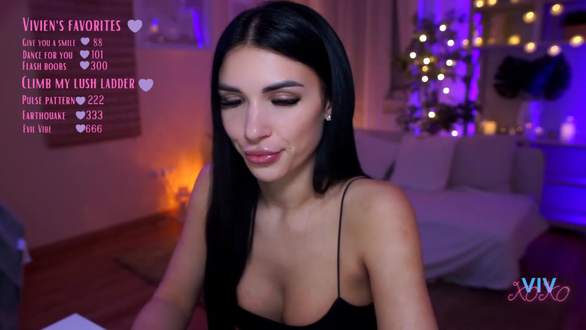 Gallery image thumbnail from kerelai's myfreecams stream on, 03/28/2023, 11:13 image 18 of 20