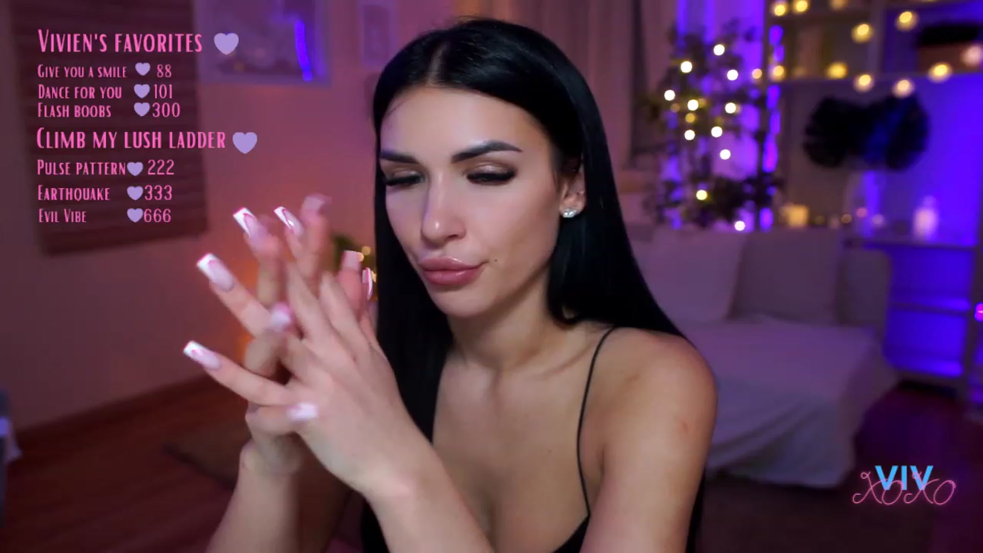 Gallery image thumbnail from kerelai's myfreecams stream on, 03/28/2023, 11:58 image 13 of 20