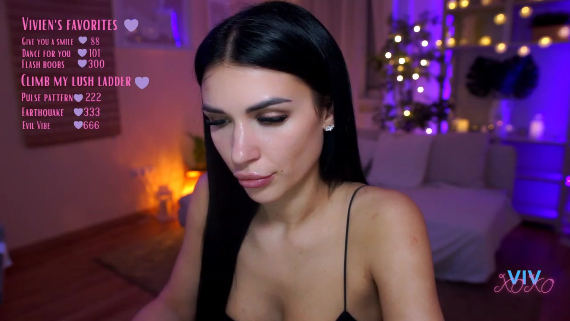 Gallery image thumbnail from kerelai's myfreecams stream on, 03/28/2023, 11:58 image 18 of 20