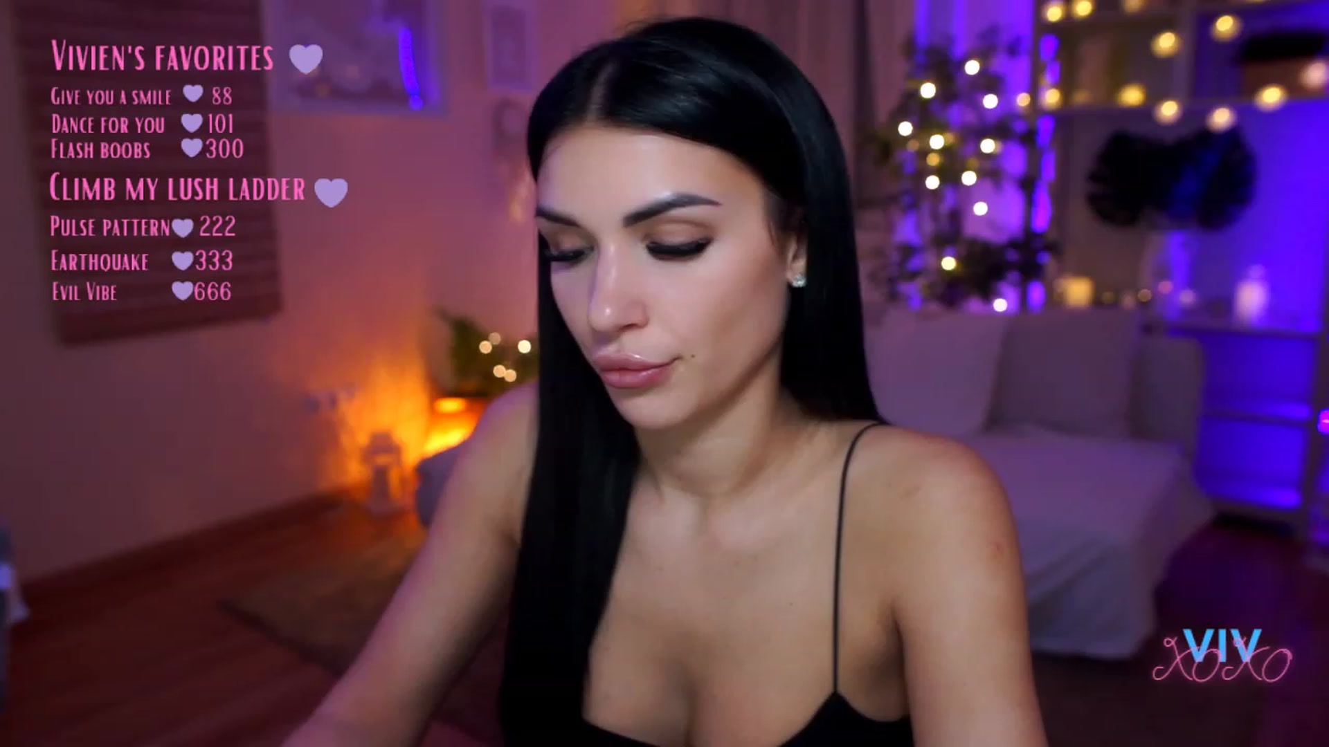 Gallery image thumbnail from kerelai's myfreecams stream on, 03/28/2023, 11:58 image 11 of 20