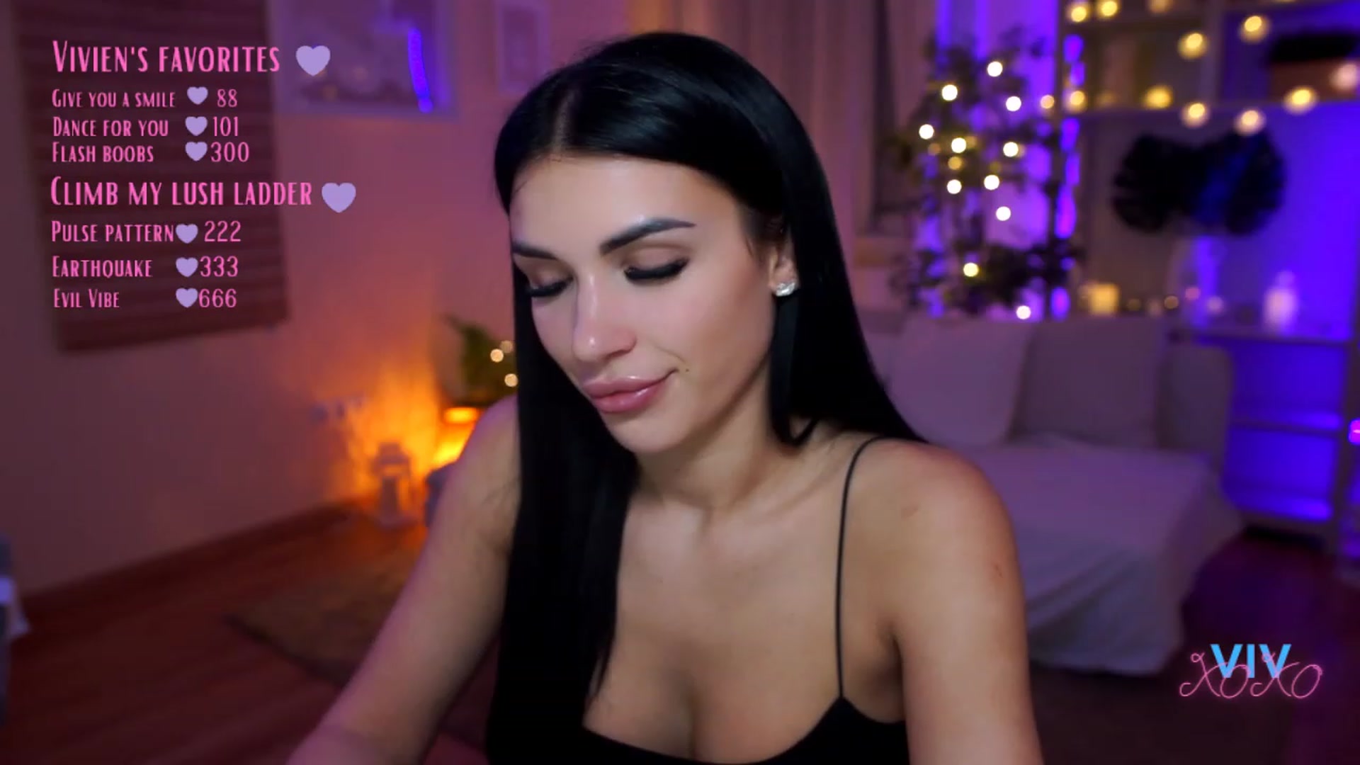 Gallery image thumbnail from kerelai's myfreecams stream on, 03/28/2023, 11:58 image 14 of 20
