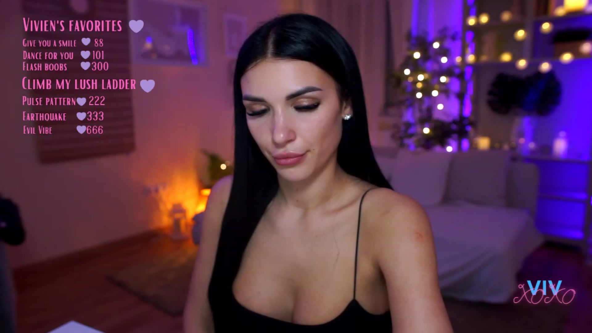 Gallery image thumbnail from kerelai's myfreecams stream on, 03/28/2023, 14:53 image 15 of 20