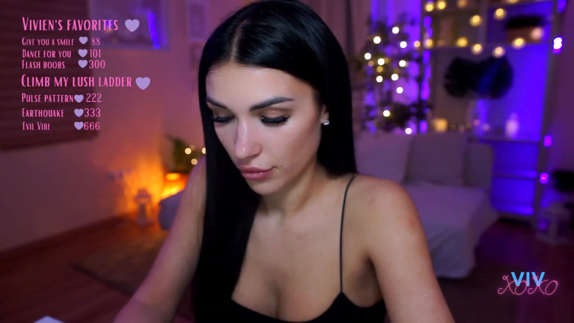 Gallery image thumbnail from kerelai's myfreecams stream on, 03/28/2023, 14:53 image 4 of 20