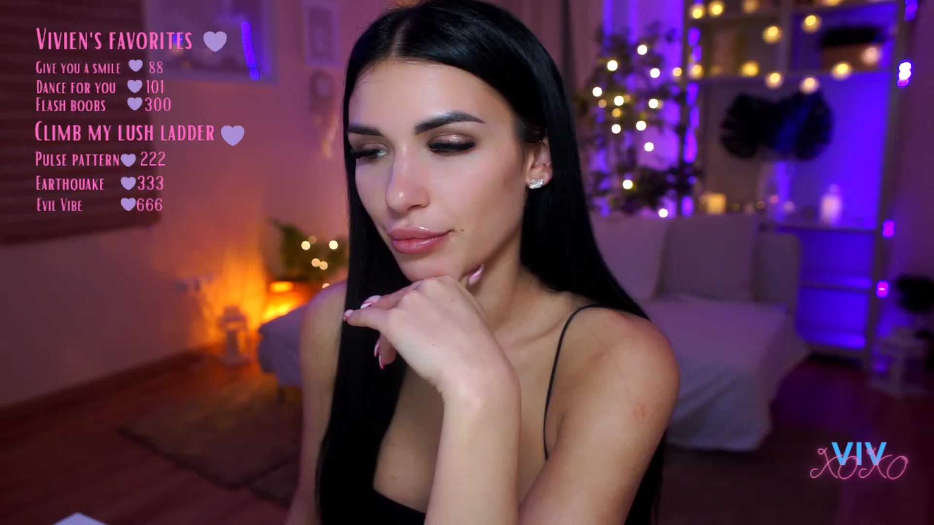 Gallery image thumbnail from kerelai's myfreecams stream on, 03/28/2023, 14:53 image 6 of 20