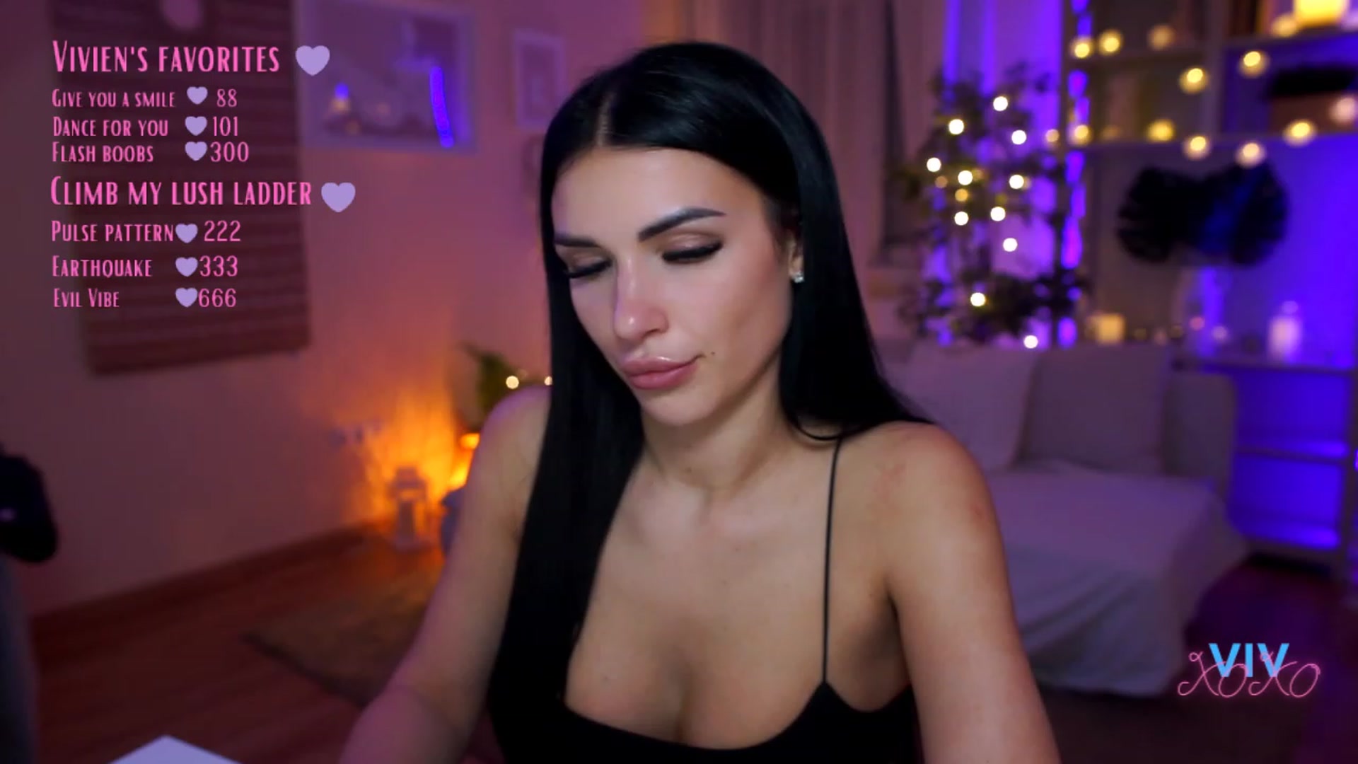 Gallery image thumbnail from kerelai's myfreecams stream on, 03/28/2023, 14:53 image 16 of 20
