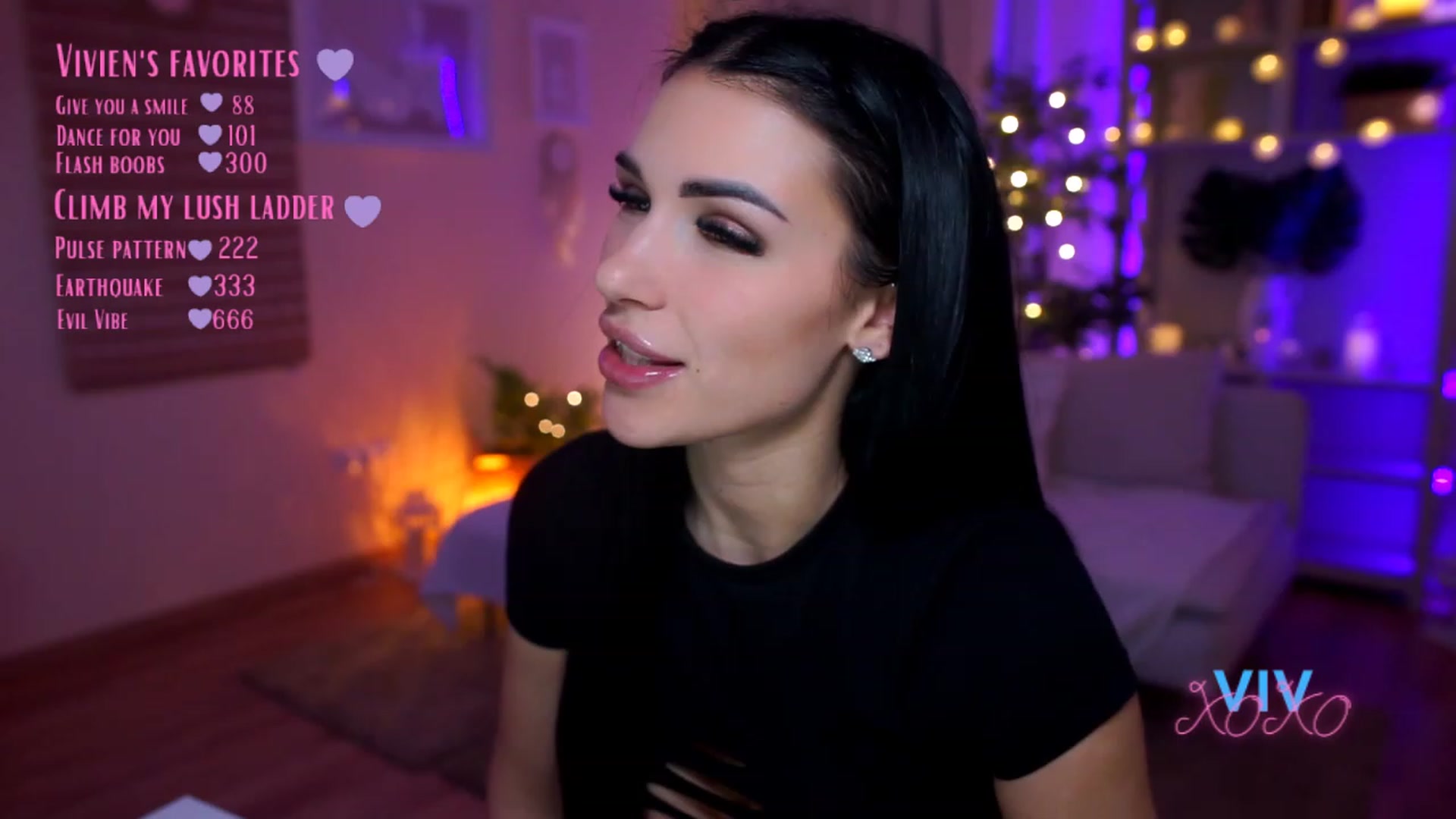 Gallery image thumbnail from kerelai's myfreecams stream on, 03/29/2023, 10:41 image 7 of 20