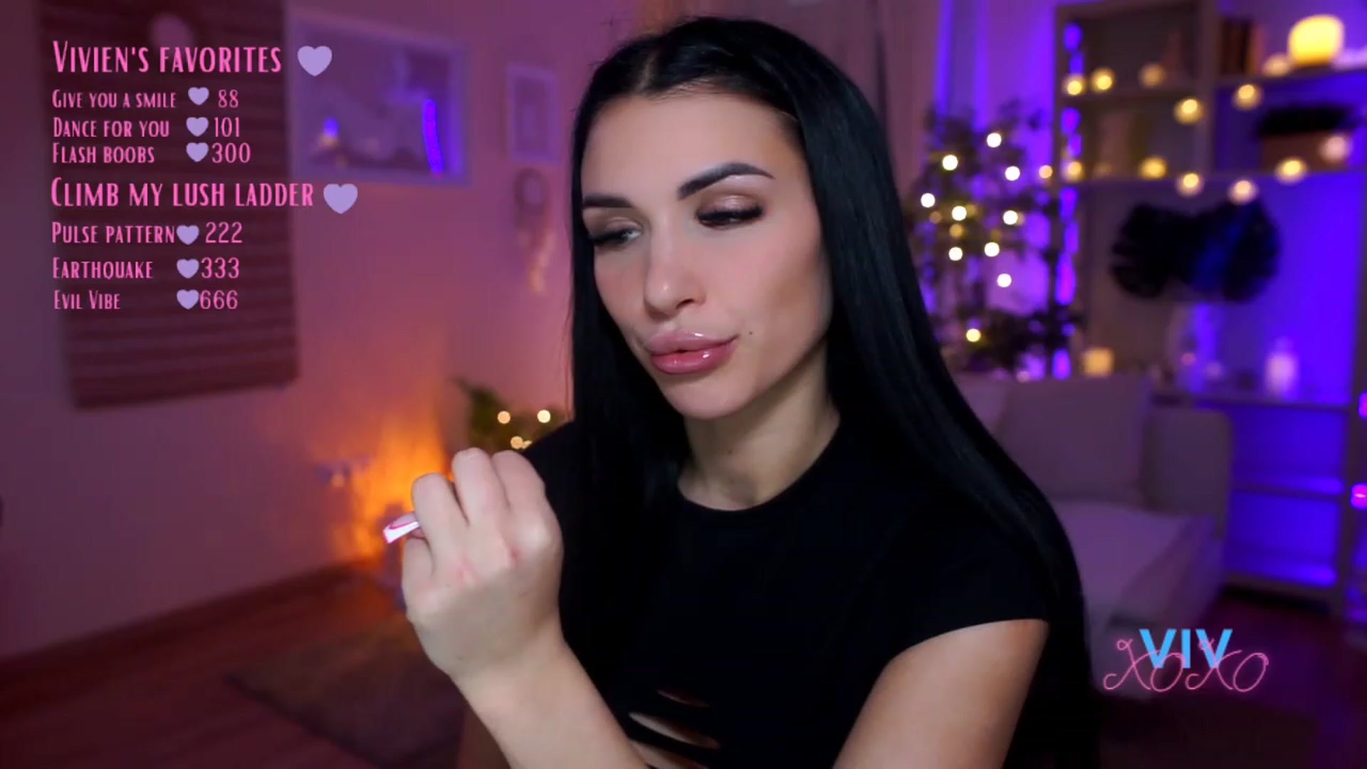Gallery image thumbnail from kerelai's myfreecams stream on, 03/29/2023, 10:41 image 18 of 20