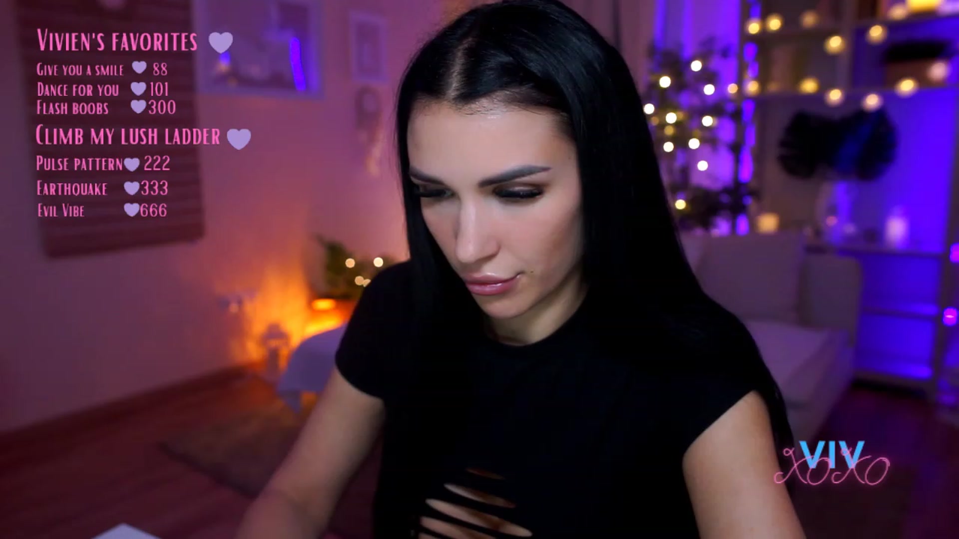 Gallery image thumbnail from kerelai's myfreecams stream on, 03/29/2023, 10:41 image 6 of 20