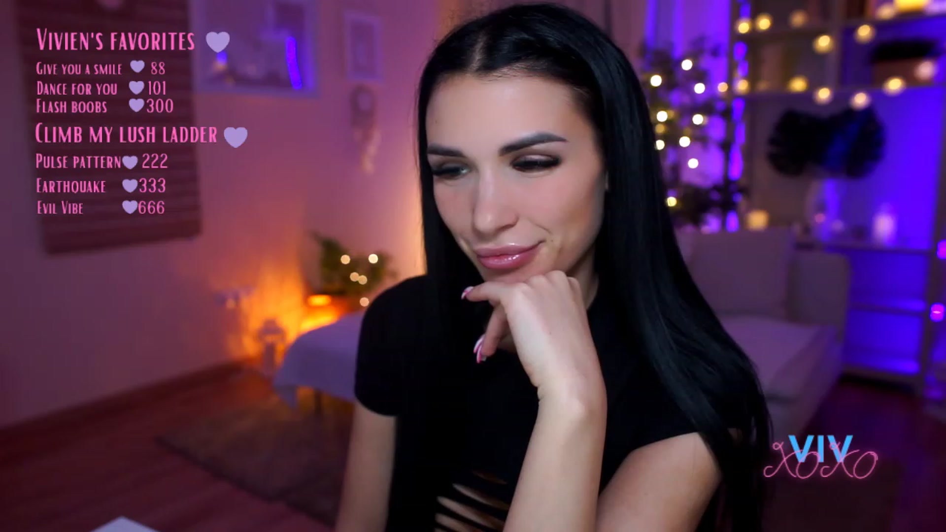 Gallery image thumbnail from kerelai's myfreecams stream on, 03/29/2023, 10:41 image 10 of 20