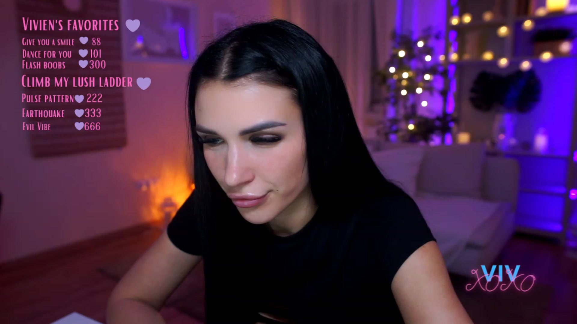 Gallery image thumbnail from kerelai's myfreecams stream on, 03/29/2023, 11:58 image 7 of 20
