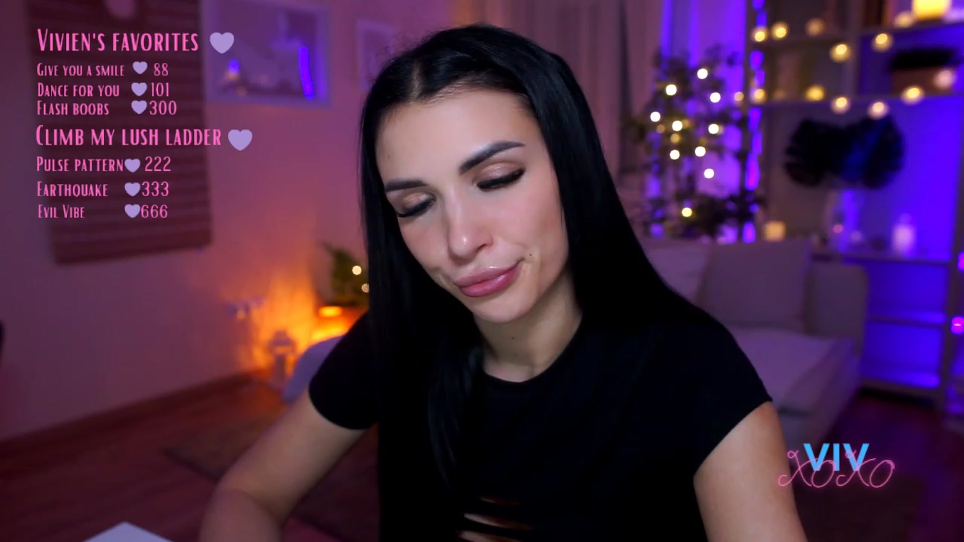 Gallery image thumbnail from kerelai's myfreecams stream on, 03/29/2023, 11:58 image 8 of 20