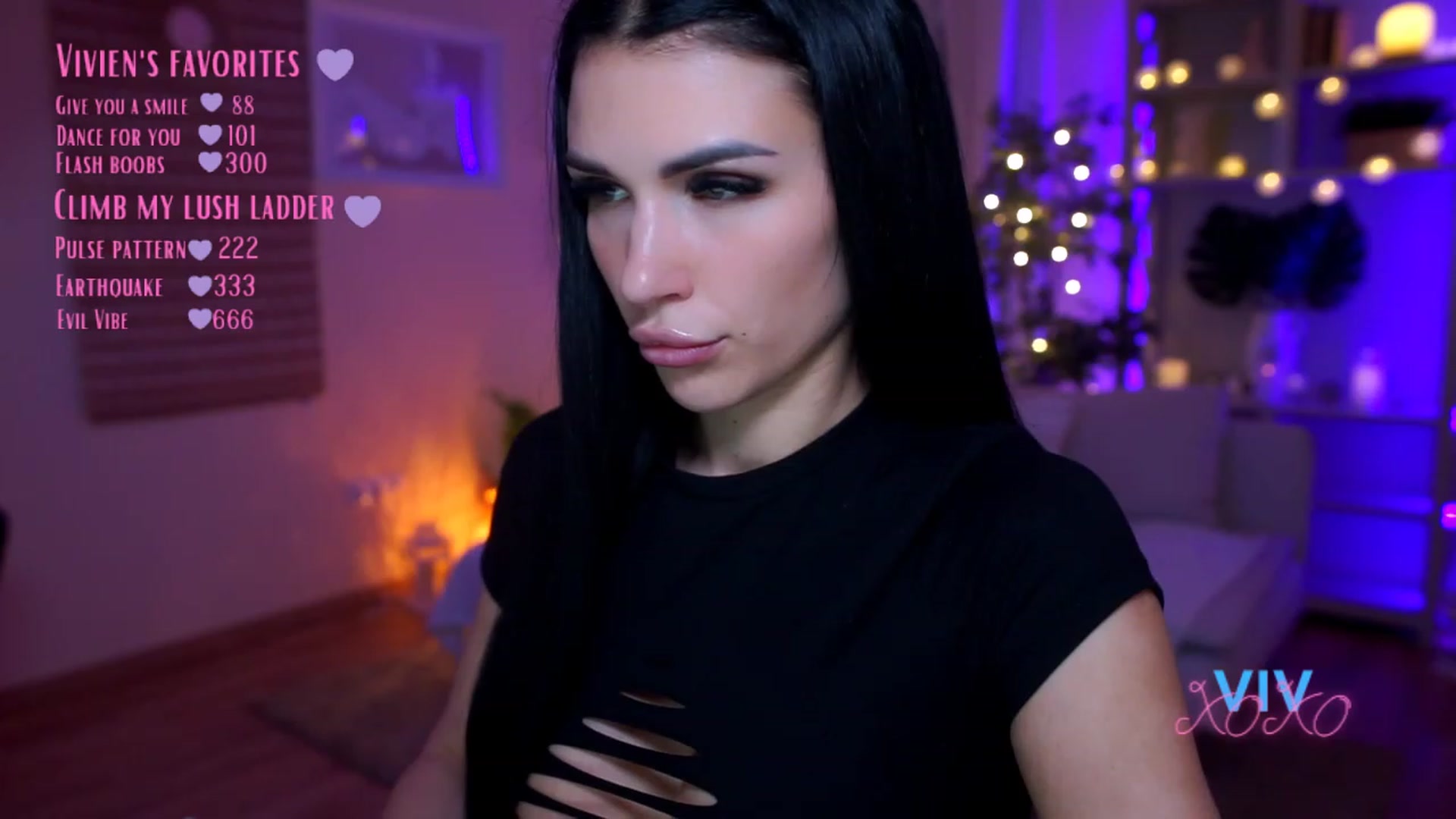 Gallery image thumbnail from kerelai's myfreecams stream on, 03/29/2023, 11:58 image 12 of 20