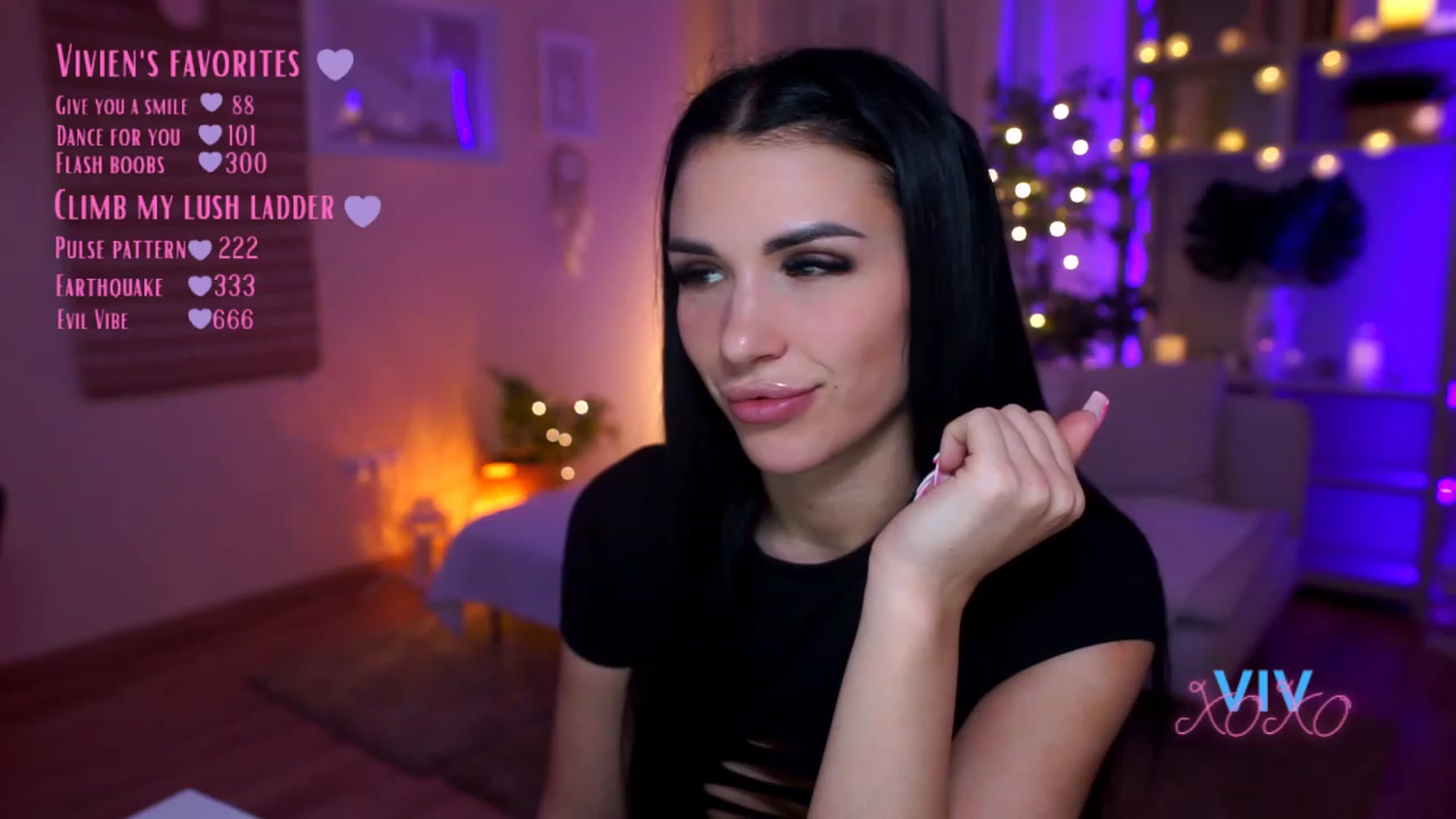 Gallery image thumbnail from kerelai's myfreecams stream on, 03/29/2023, 11:58 image 6 of 20