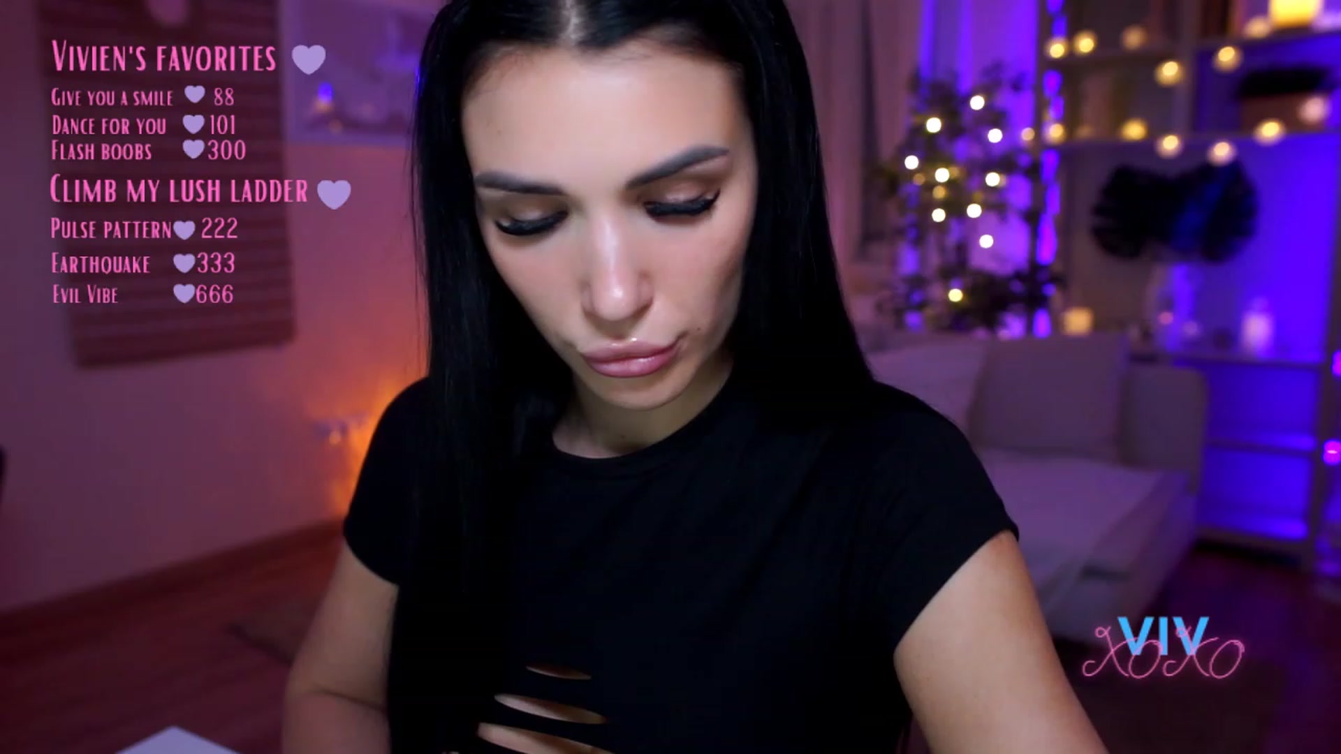 Gallery image thumbnail from kerelai's myfreecams stream on, 03/29/2023, 11:58 image 3 of 20